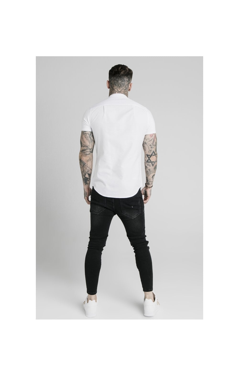 White Short Sleeve Standard Collar Shirt (5)