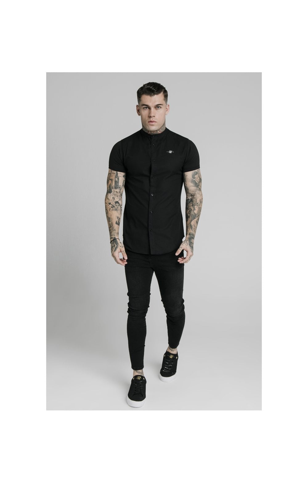 Black Short Sleeve Standard Collar Shirt (3)