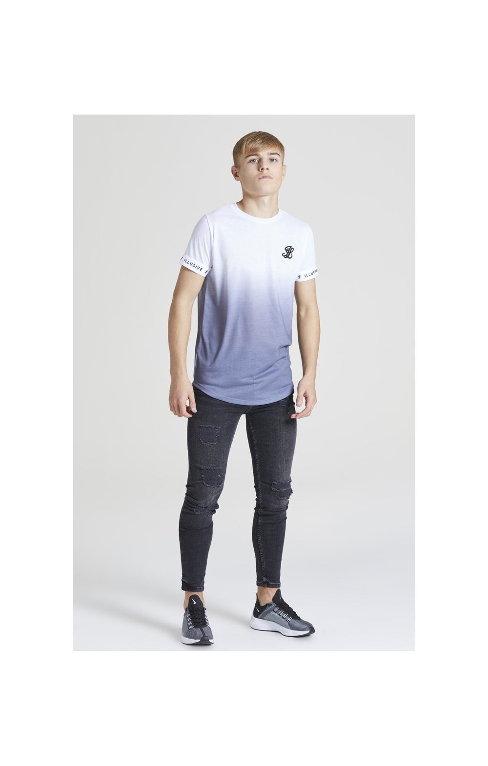 Illusive London Fade Tech Tee – White & Grey (2)