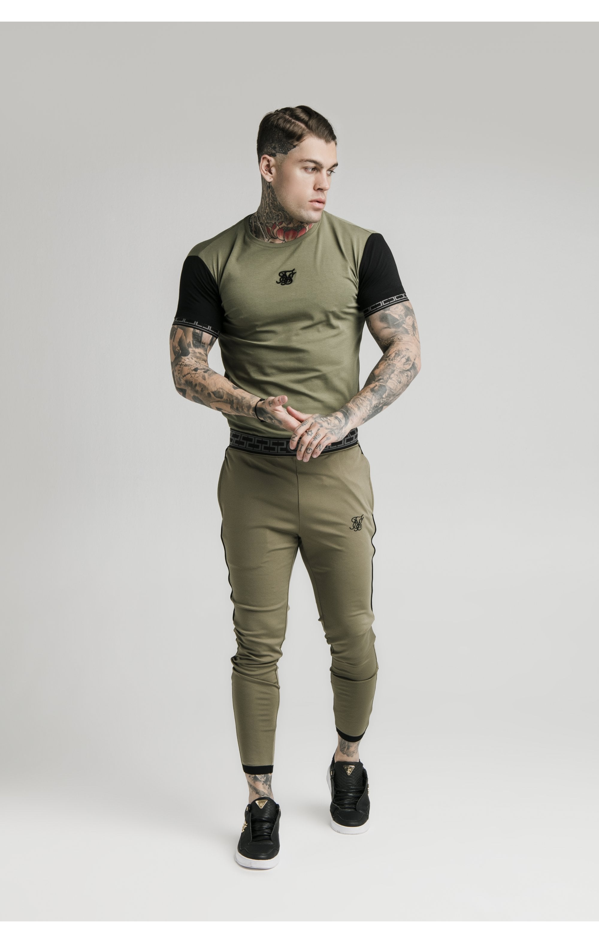 Load image into Gallery viewer, SikSilk S/S Scope Gym Tee – Khaki &amp; Black (1)