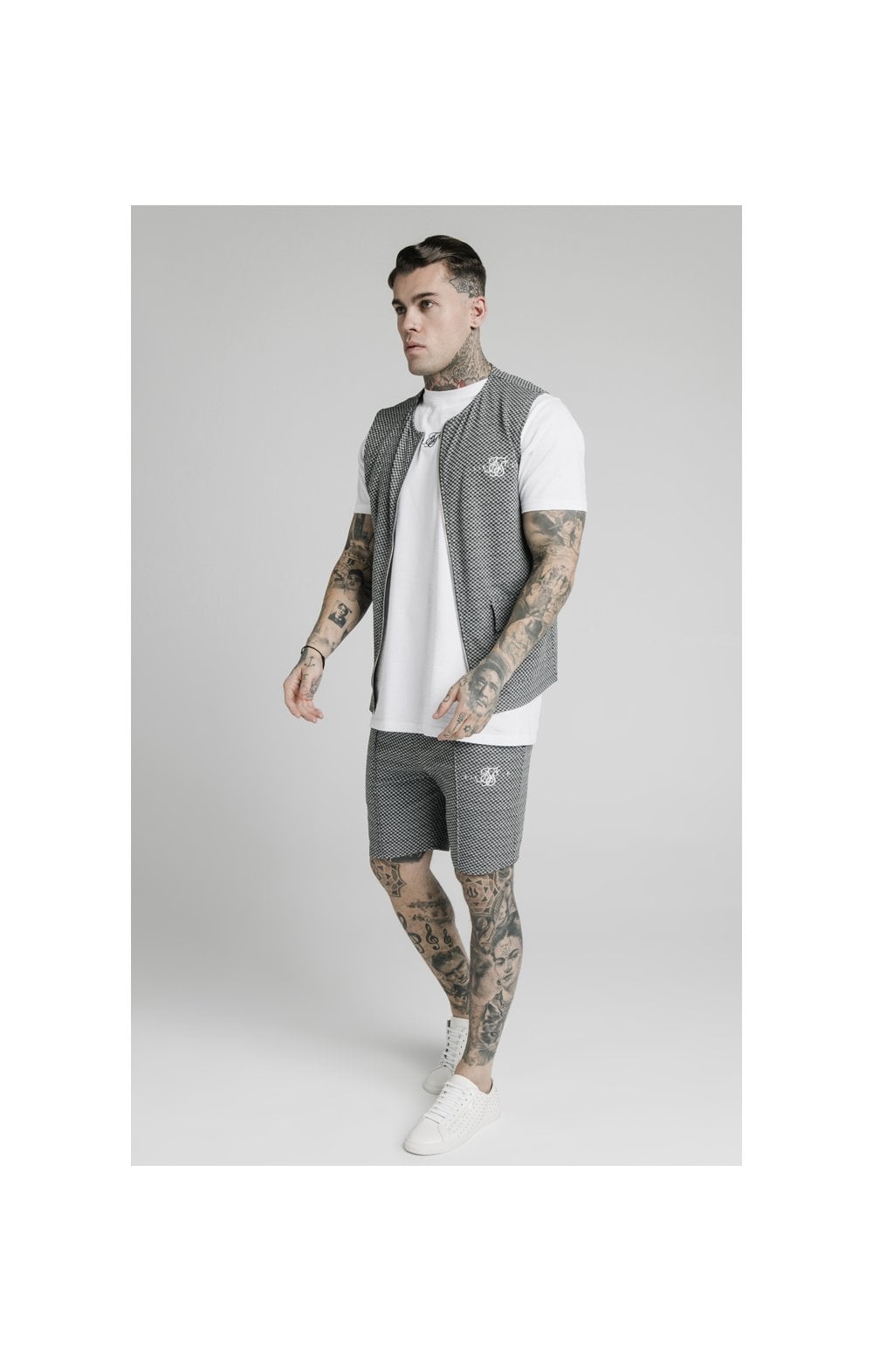 SikSilk Smart Wear Vest - Black & White Dogtooth (4)