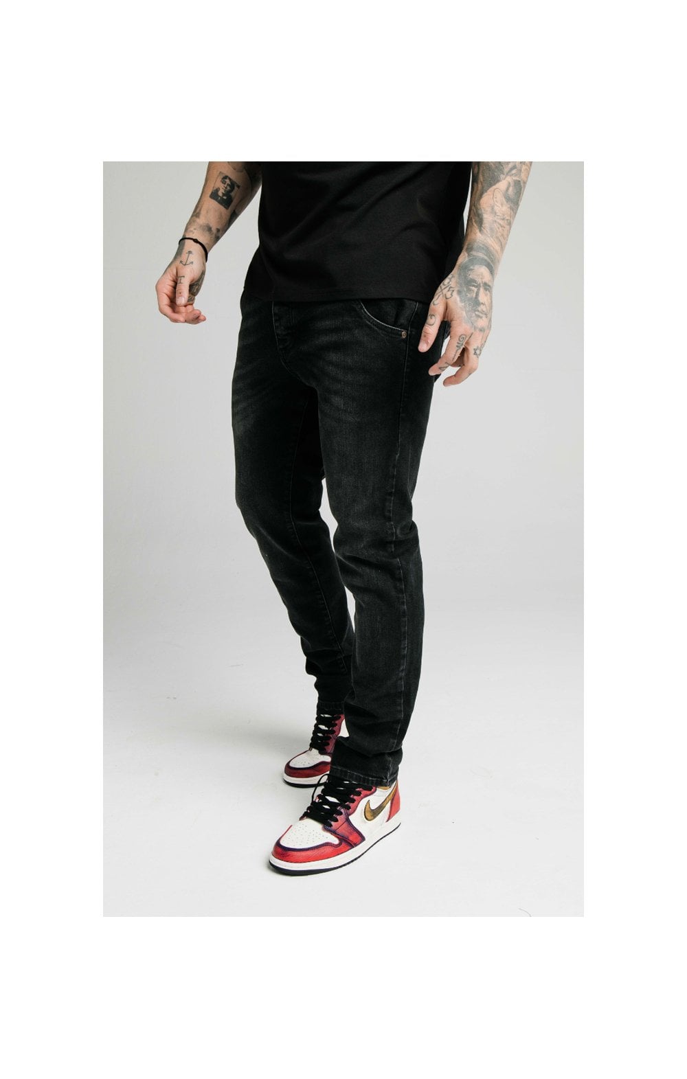 Black Recycled Straight Cut Jean