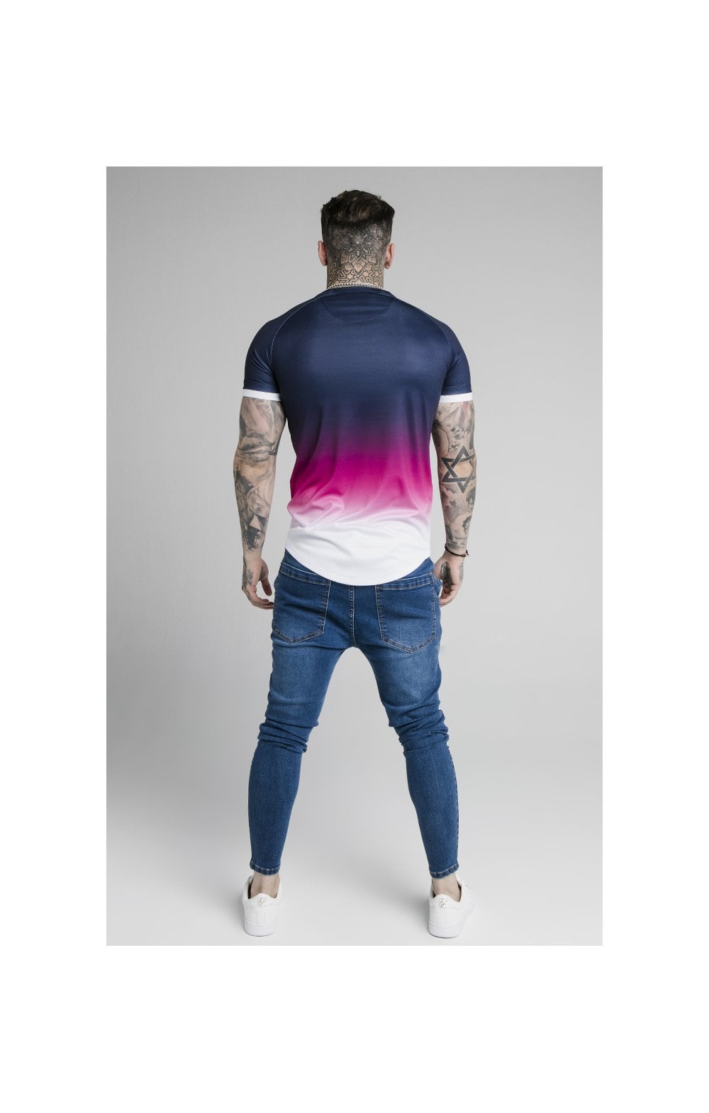 SikSilk S/S Inset Cuff Fade Tech Tee - Navy
                    
                        Pink & White (4)