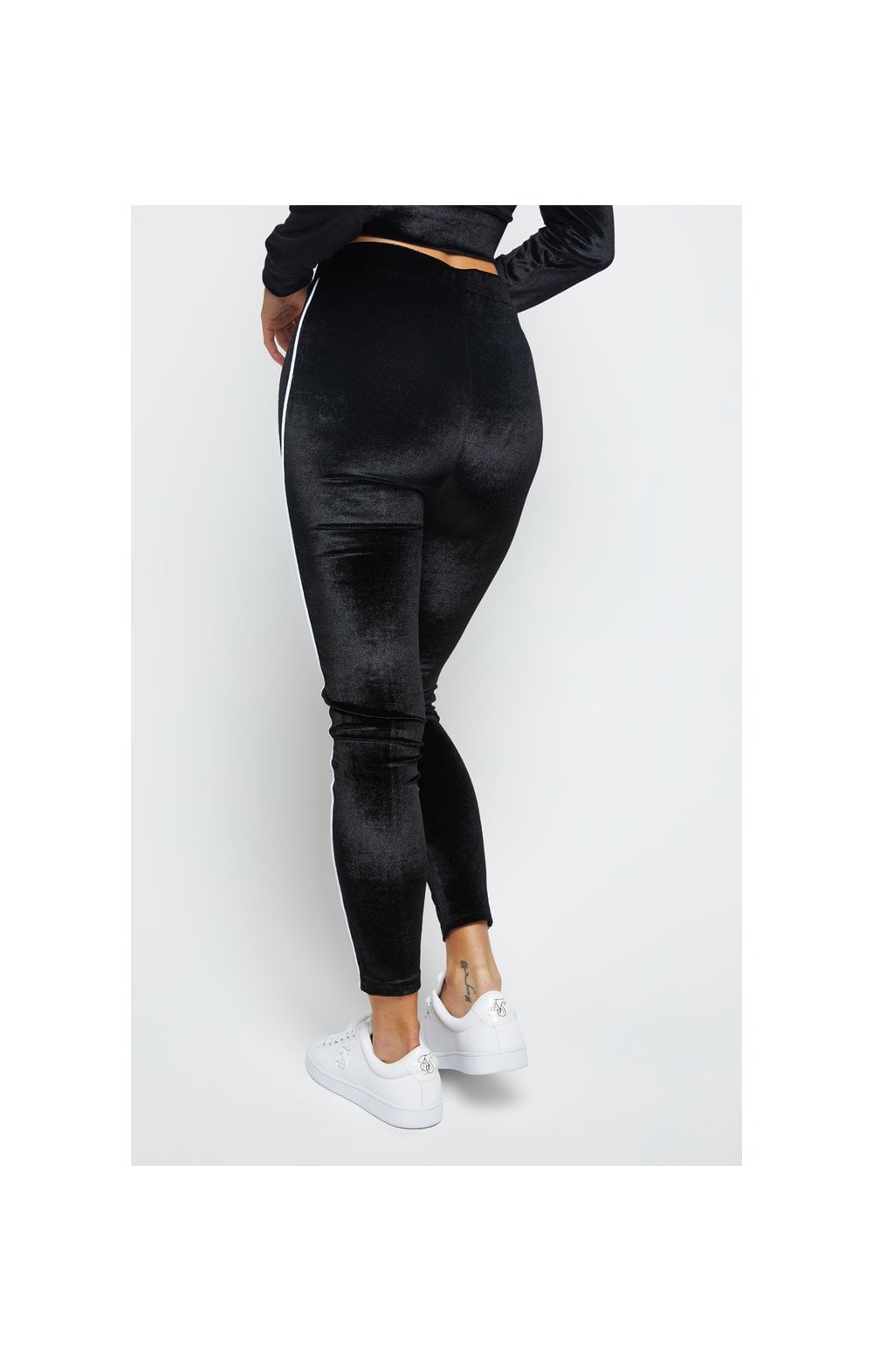 Load image into Gallery viewer, SikSilk Velour Piping Leggings - Black (3)