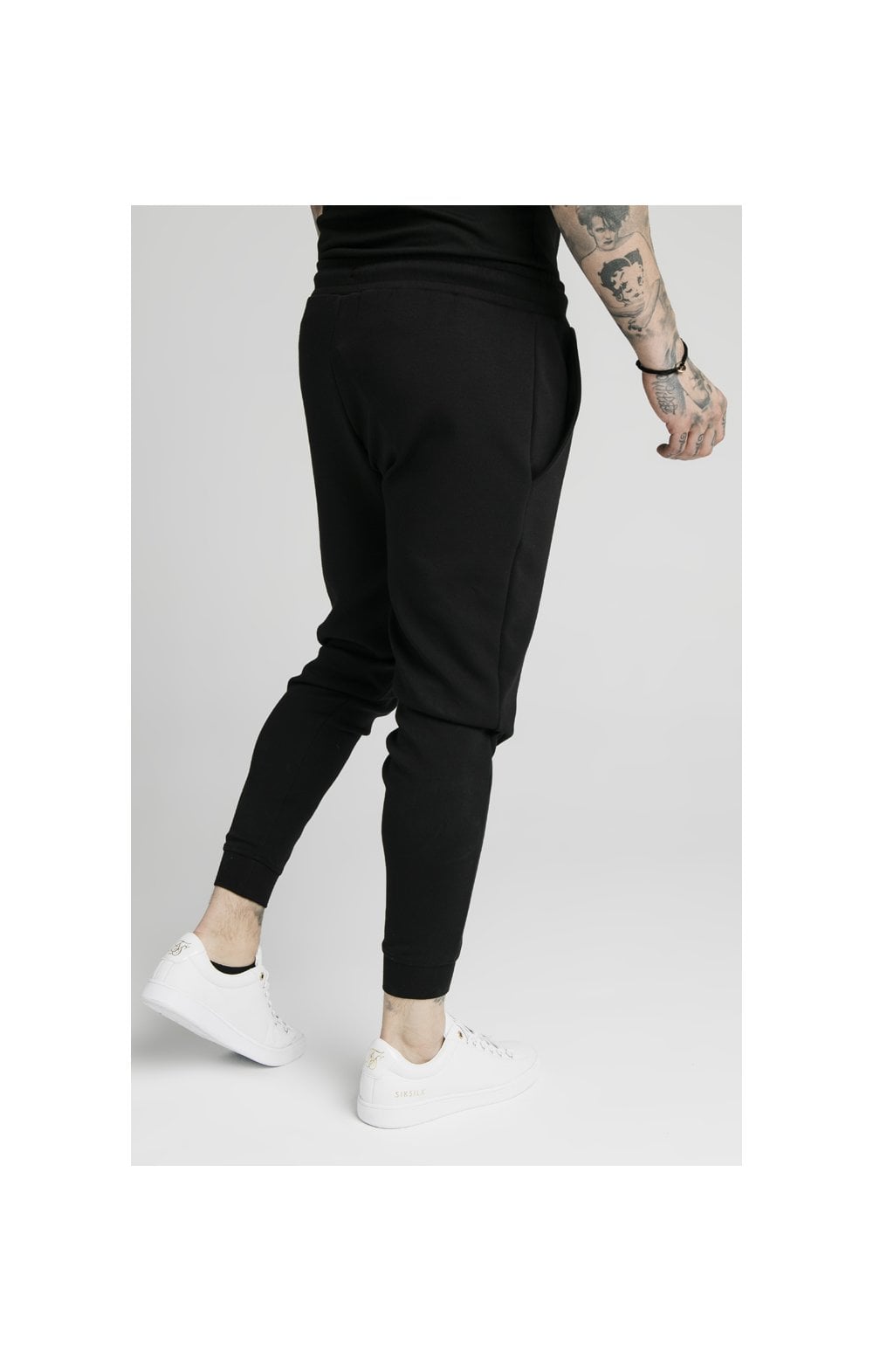 SikSilk Muscle Fit Jogger – Black (2)