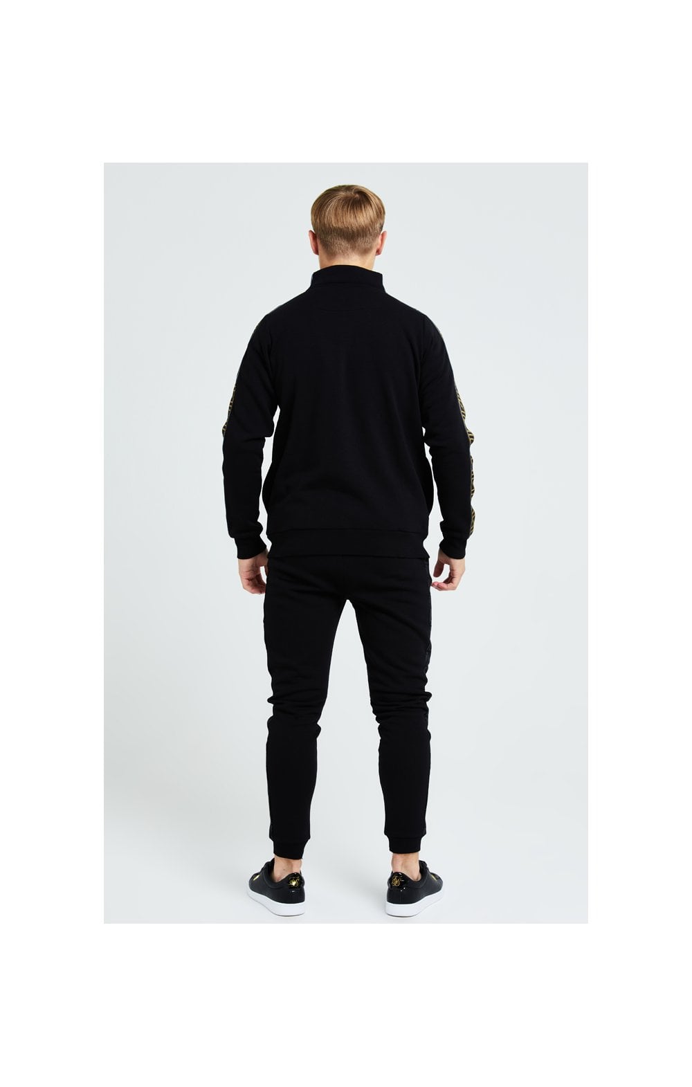 Load image into Gallery viewer, Illusive London Elite Quarter Zip - Black (3)