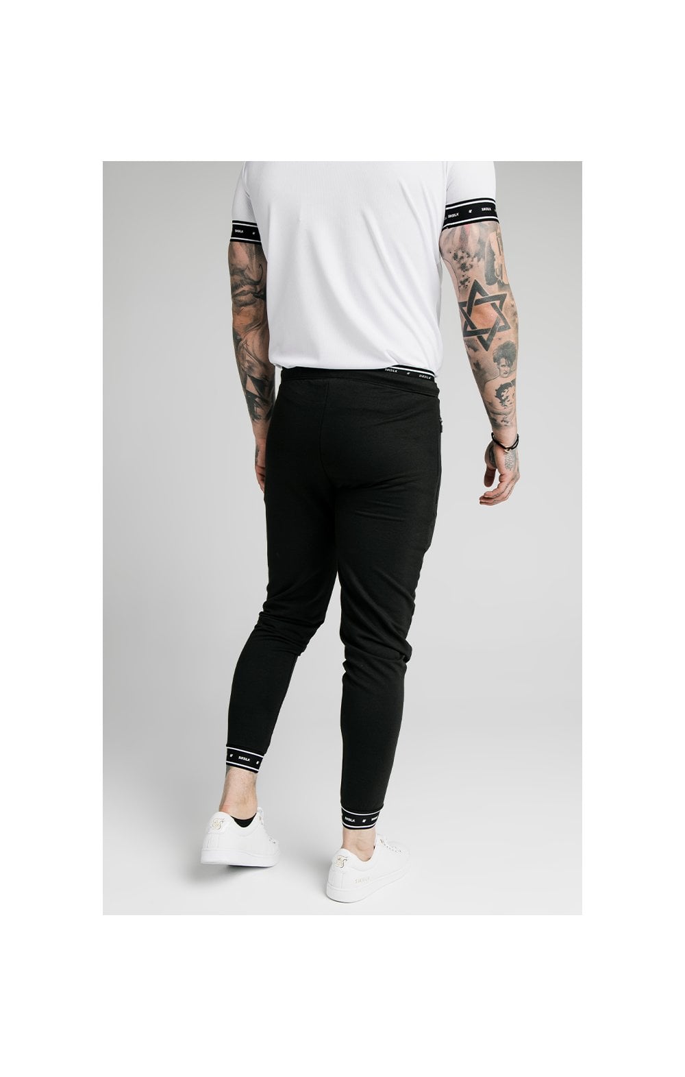 SikSilk Active Muscle Fit Jogger - Black (1)