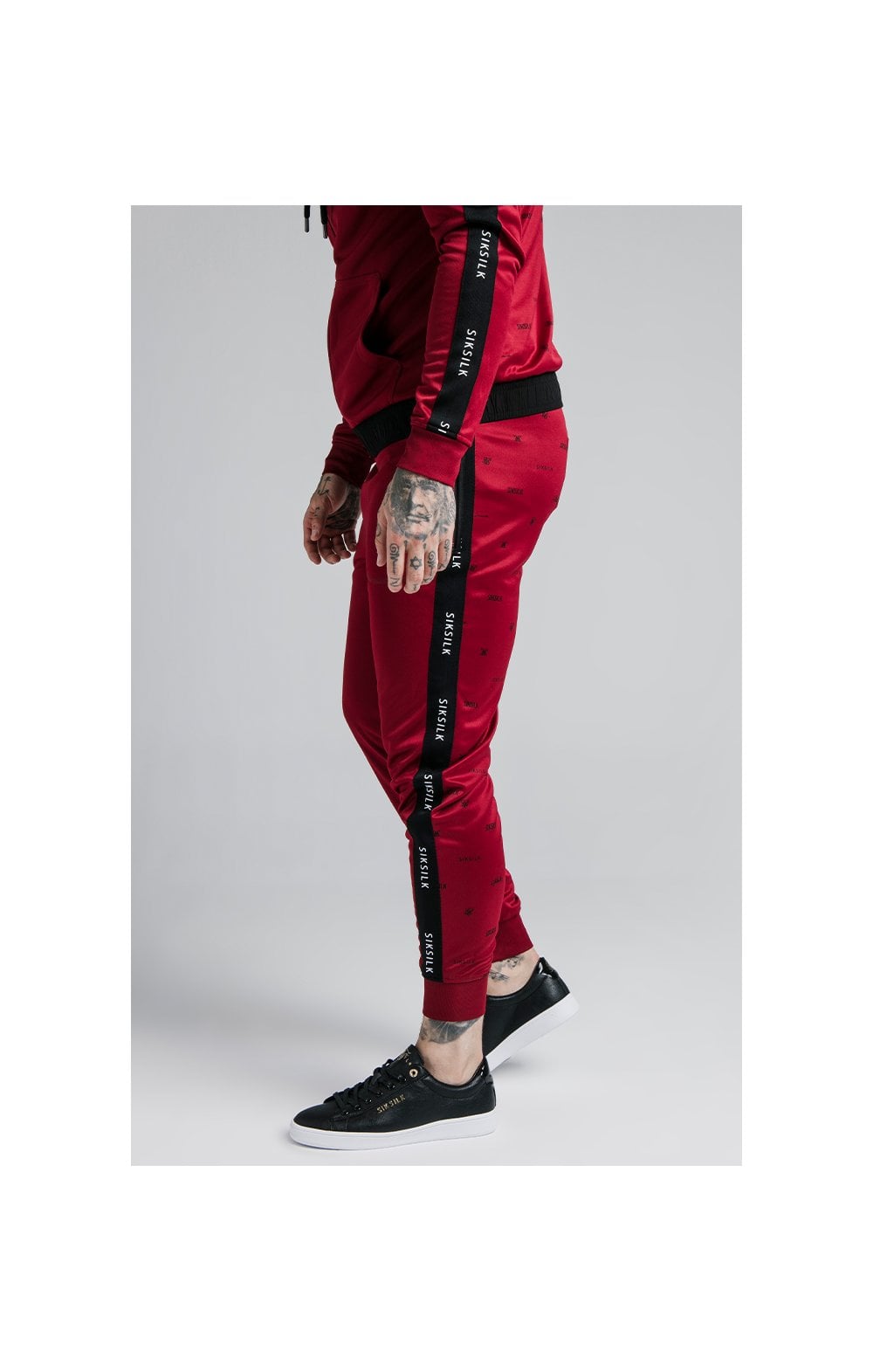 Load image into Gallery viewer, SikSilk Shadow Cuffed Jogger - Deep Red &amp; Black (1)