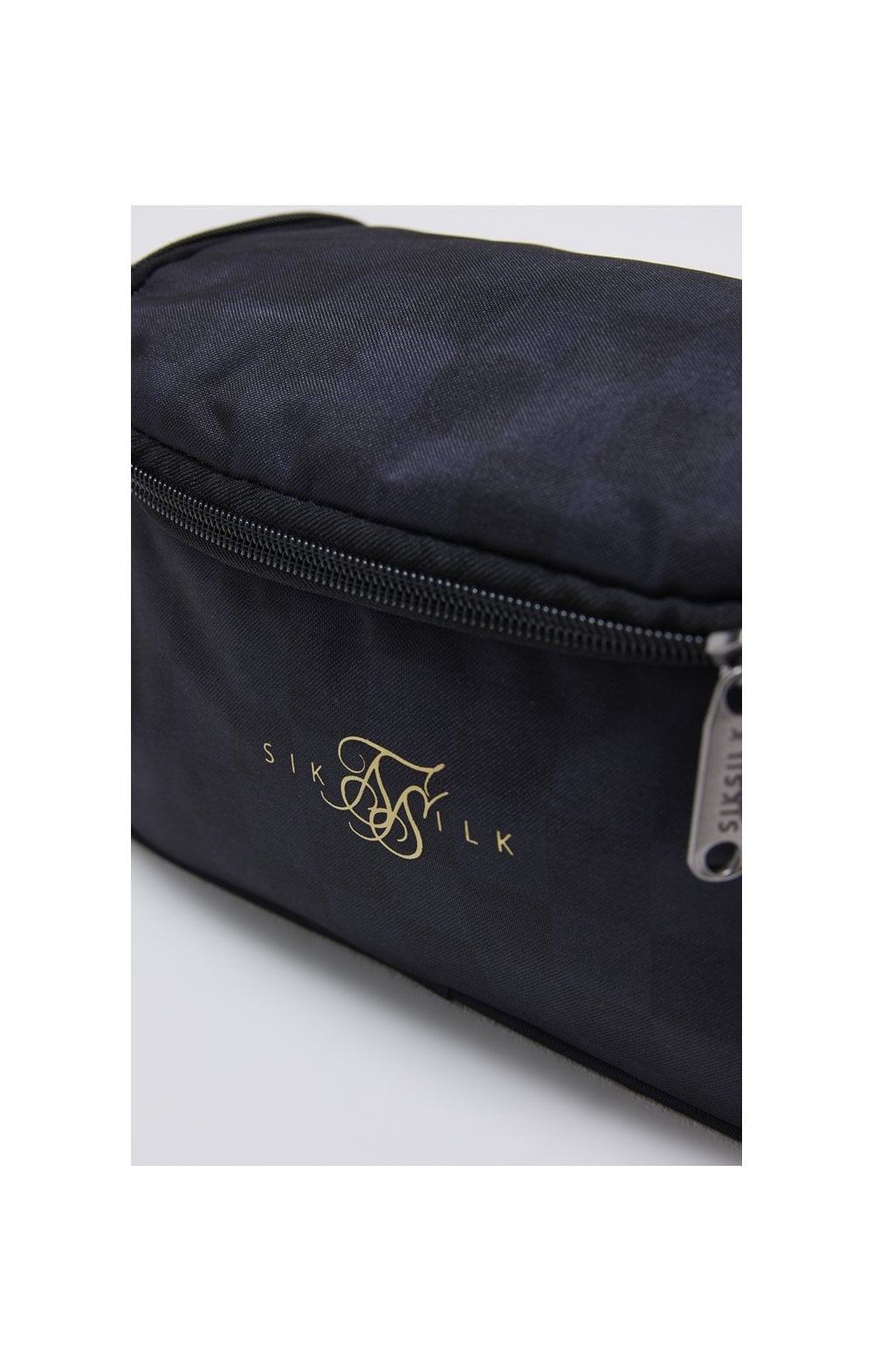 SikSilk Elite Checkered Wash Bag - Black (1)