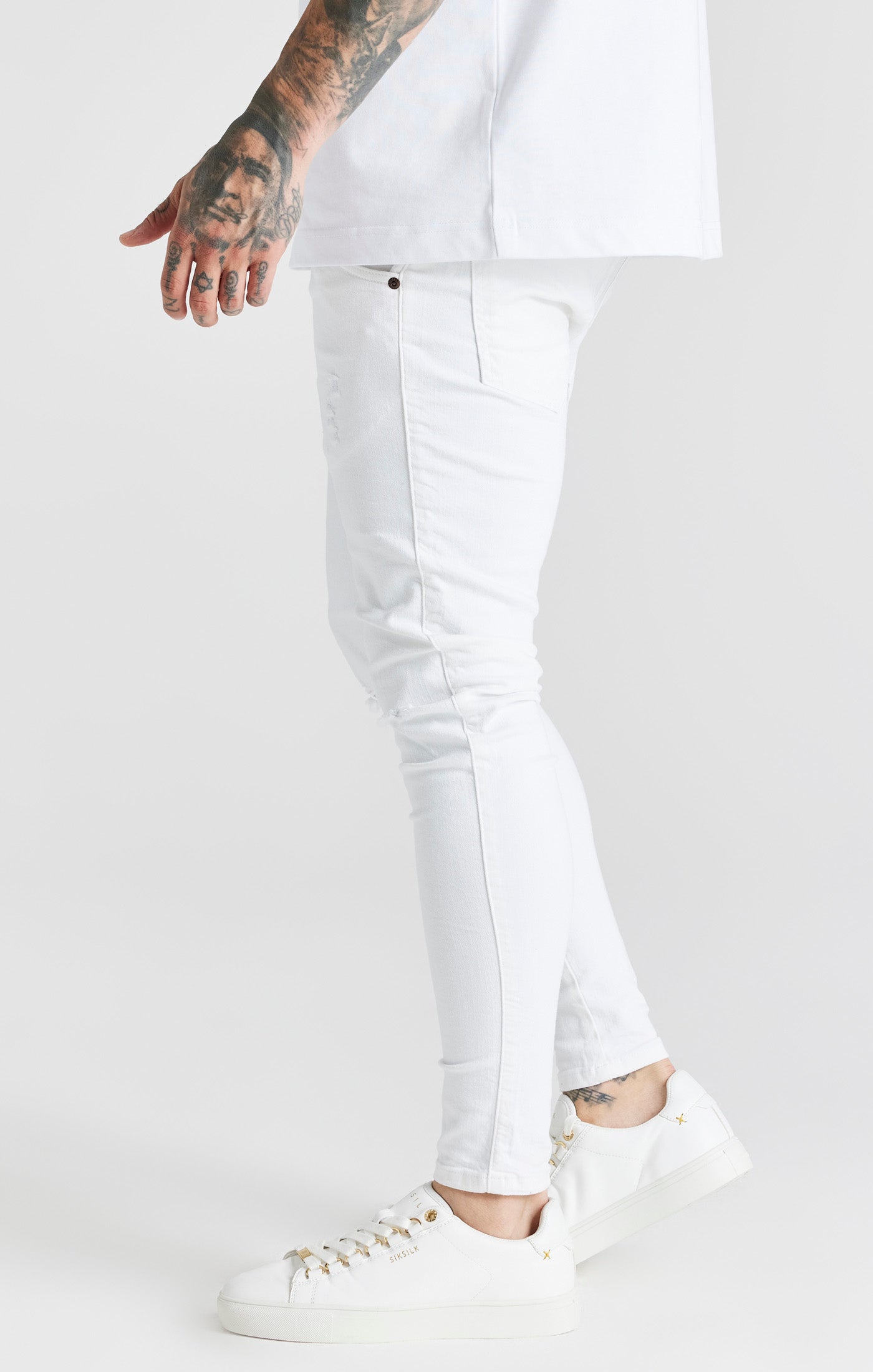 Load image into Gallery viewer, White Essential Distressed Skinny Jean (1)