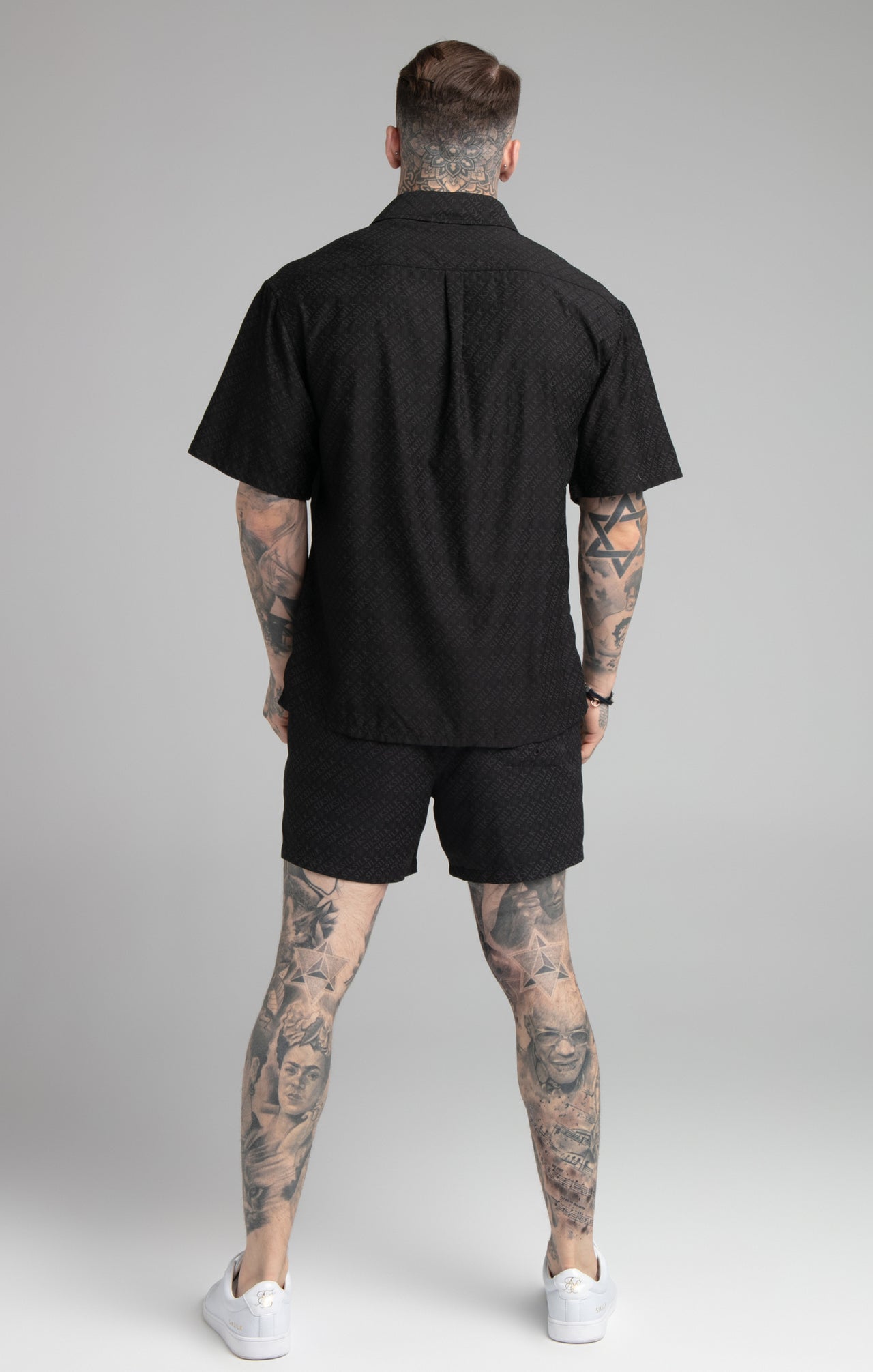 Black Print Resort Shirt (4)