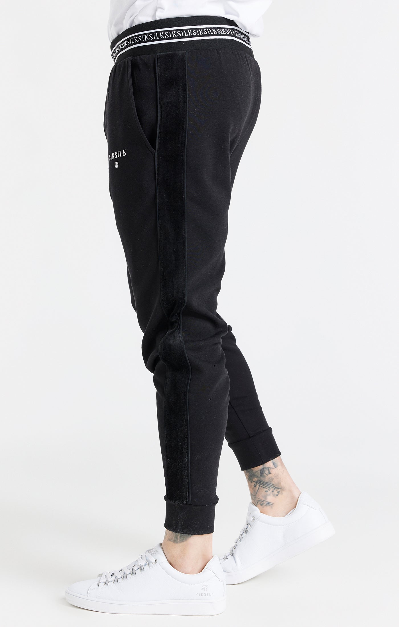 Load image into Gallery viewer, Black Eminent Cuff Pant