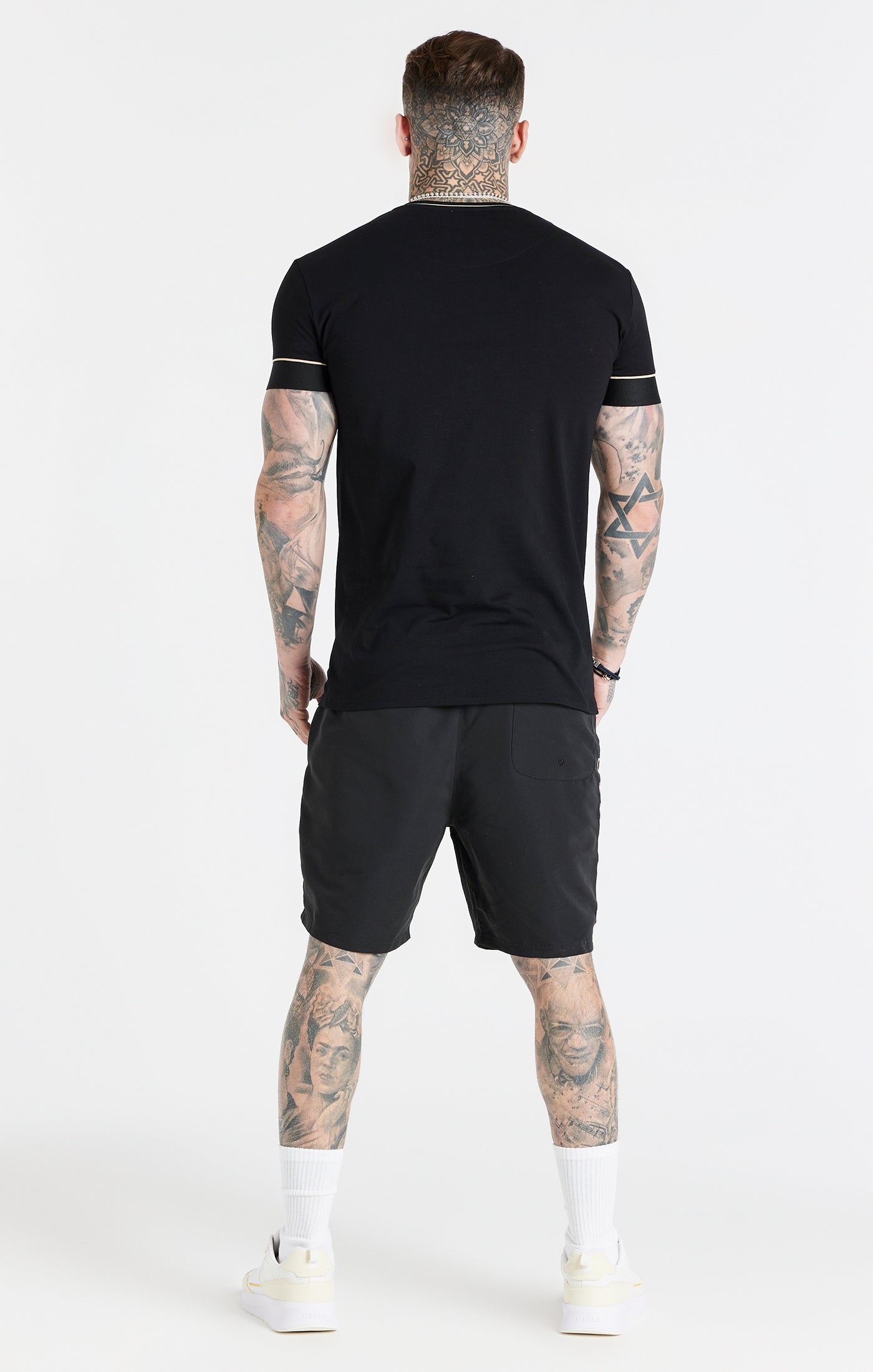 Load image into Gallery viewer, Black Retro Elastic Cuff T-Shirt (4)