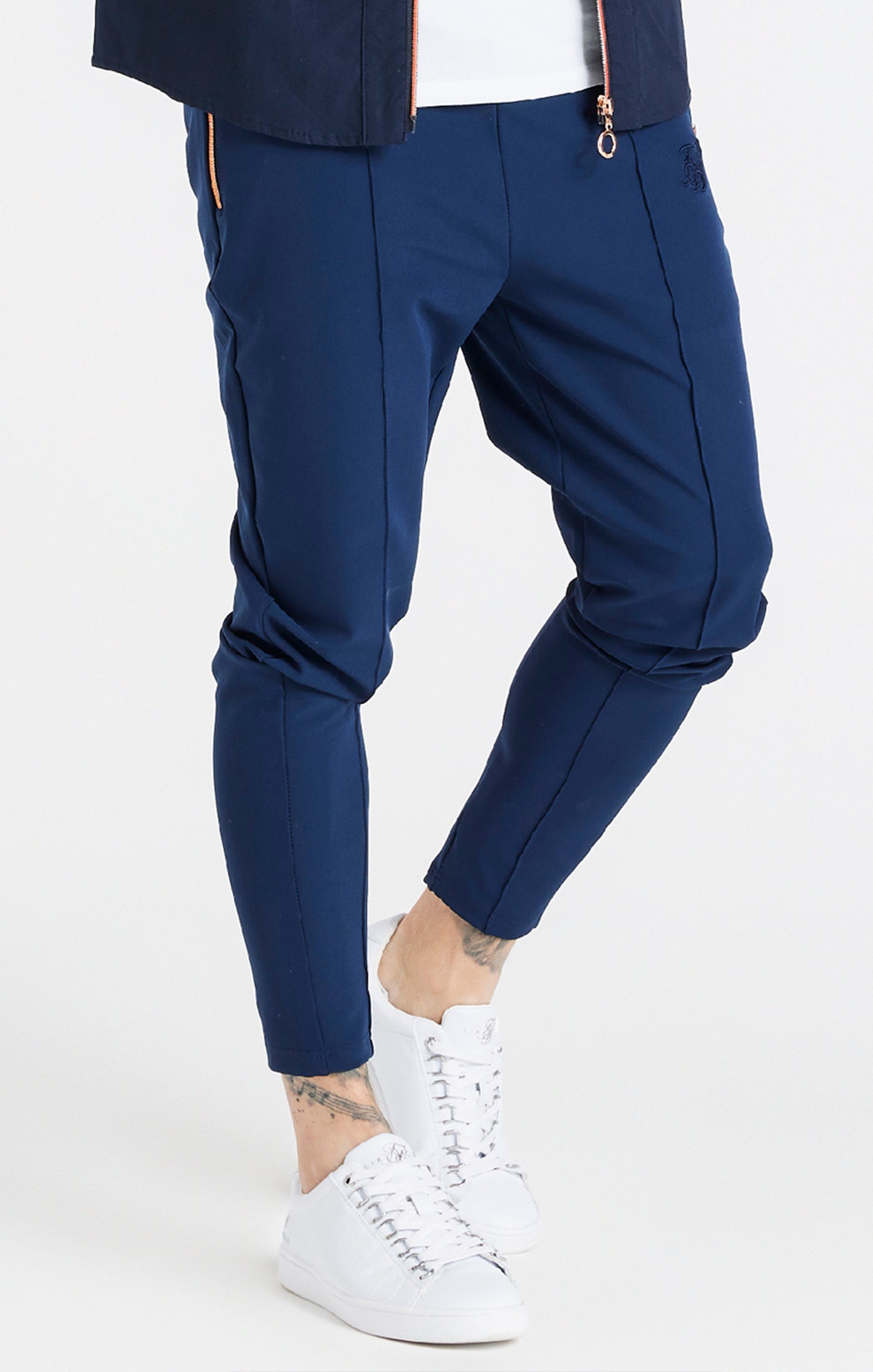 Load image into Gallery viewer, Navy Fitted Pleat Pant