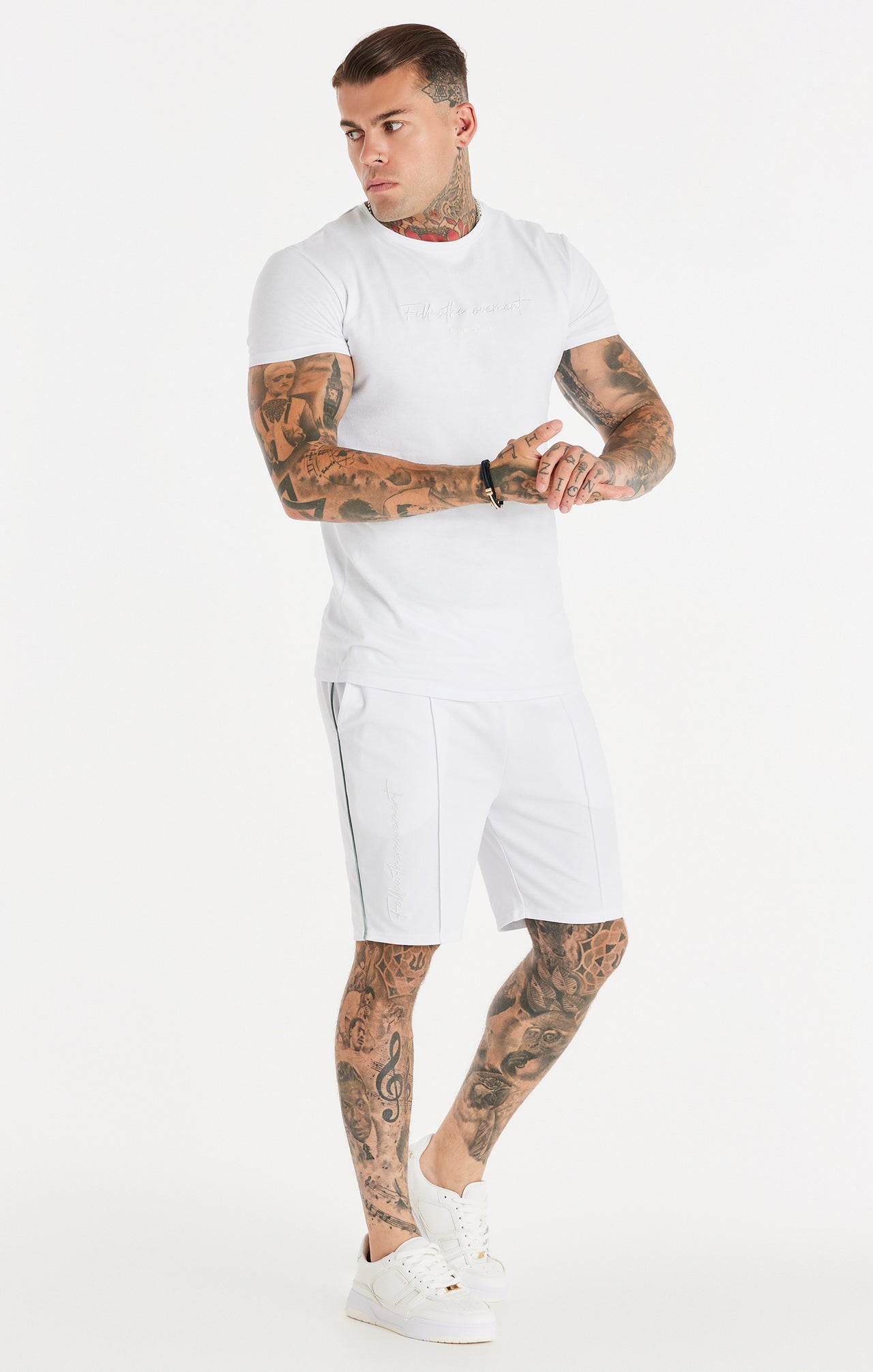 White Script Embroidery Muscle Fit T-Shirt (2)