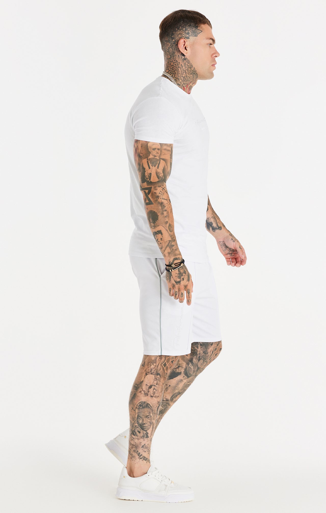 White Script Embroidery Muscle Fit T-Shirt (3)
