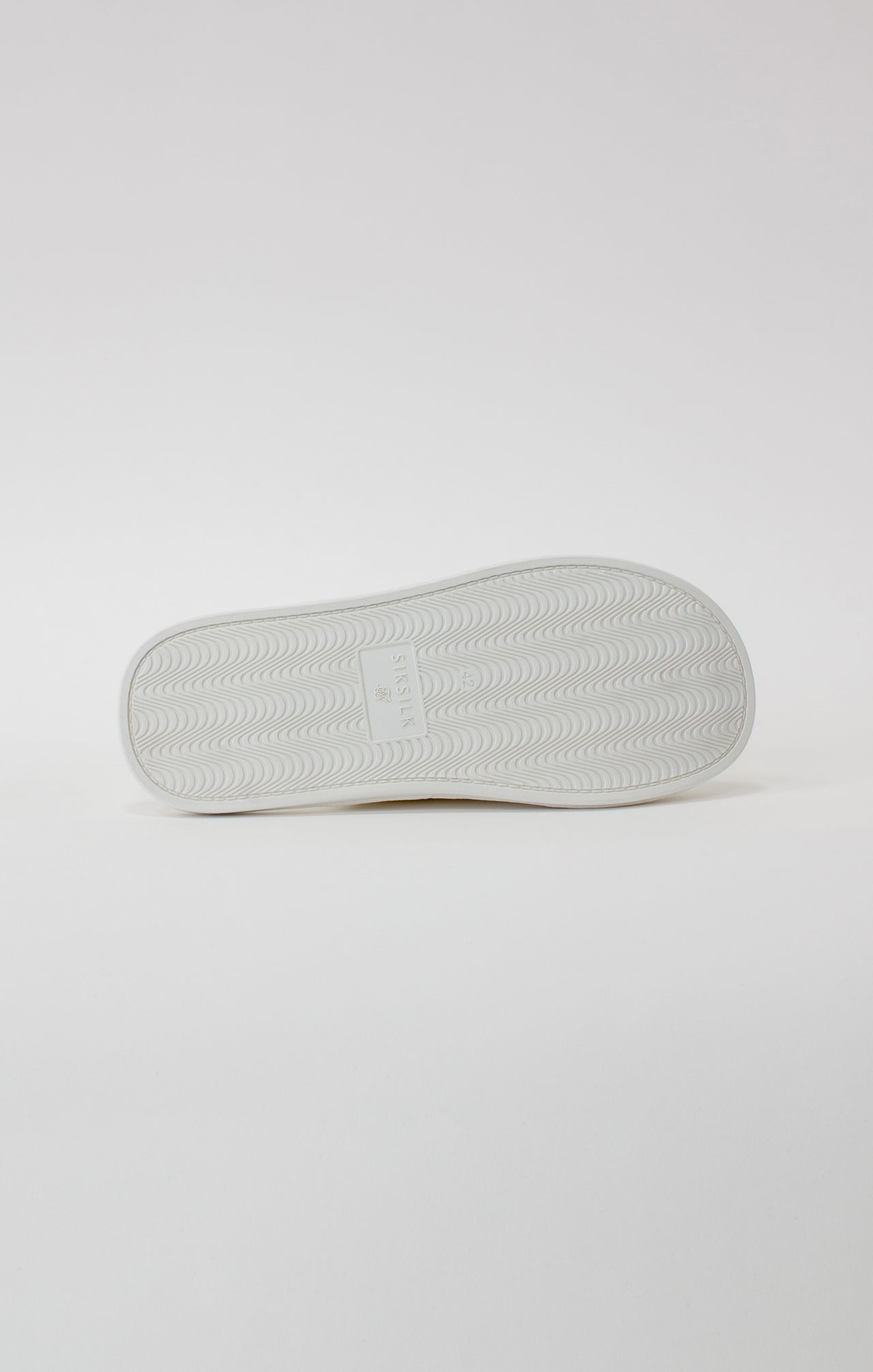 White Slipper With Embroidered Logo (4)