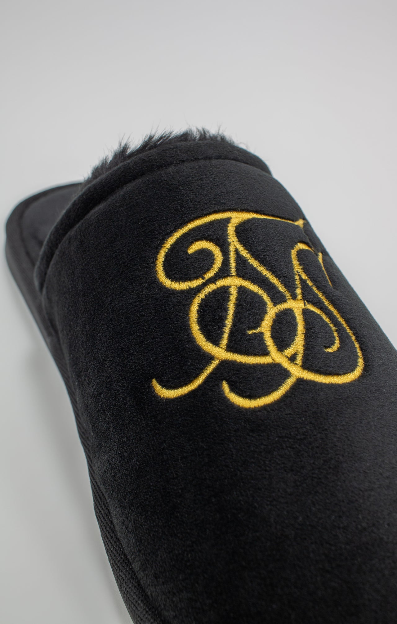 Black Slipper With Embroidered Logo (1)