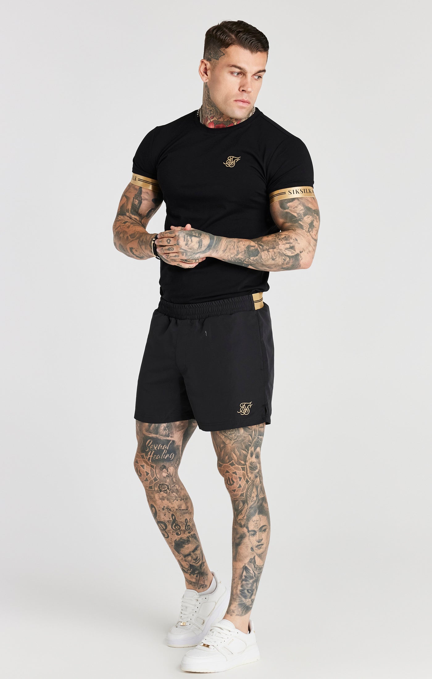 Load image into Gallery viewer, Black Elastic Cuff T-Shirt (1)