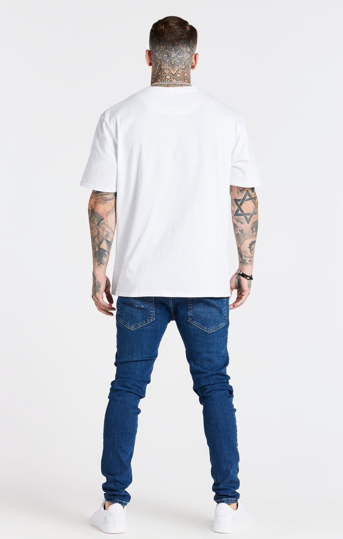 White Oversized T-Shirt (4)
