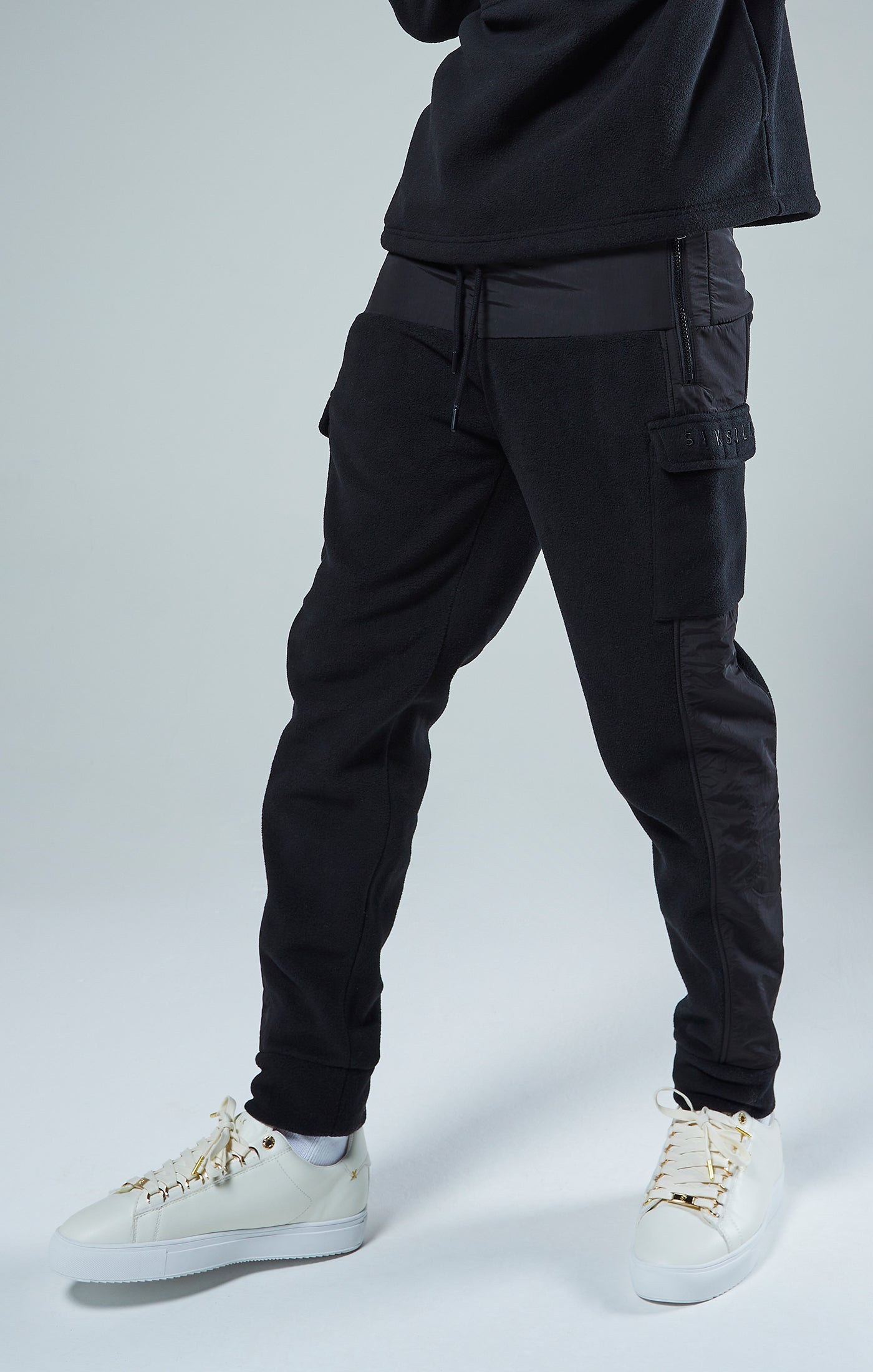 Load image into Gallery viewer, Black Polar Fleece Relaxed Jogger