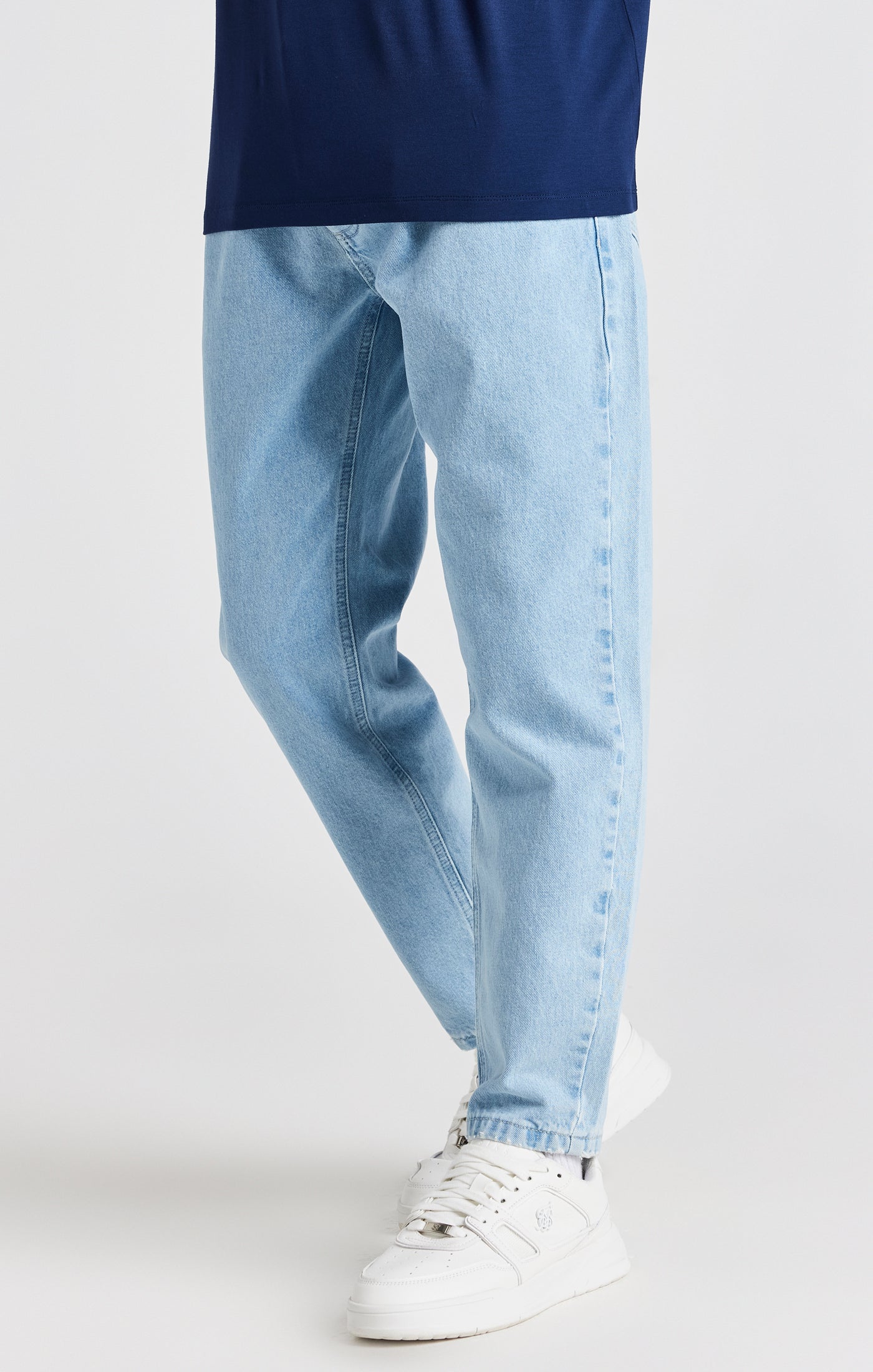 Load image into Gallery viewer, Light Blue Basic Carrot Jean