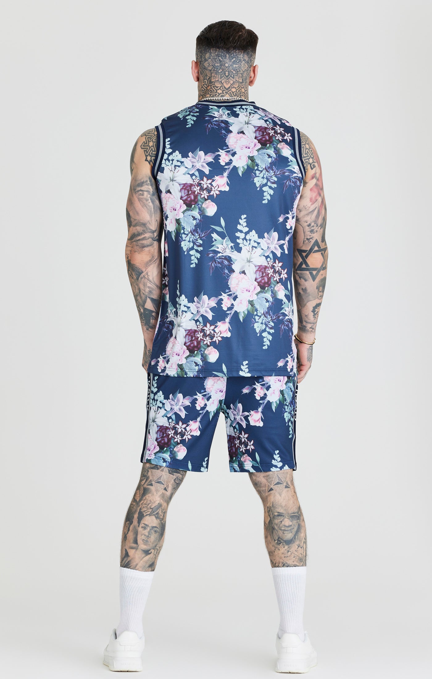 Load image into Gallery viewer, Navy Botanical Print Vest (3)