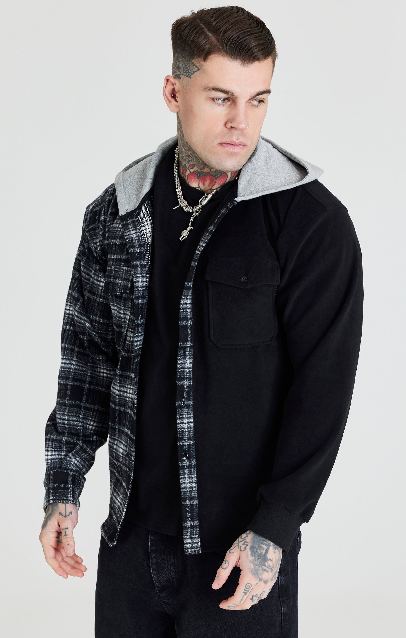 Load image into Gallery viewer, Black Contrast Hooded Shirt