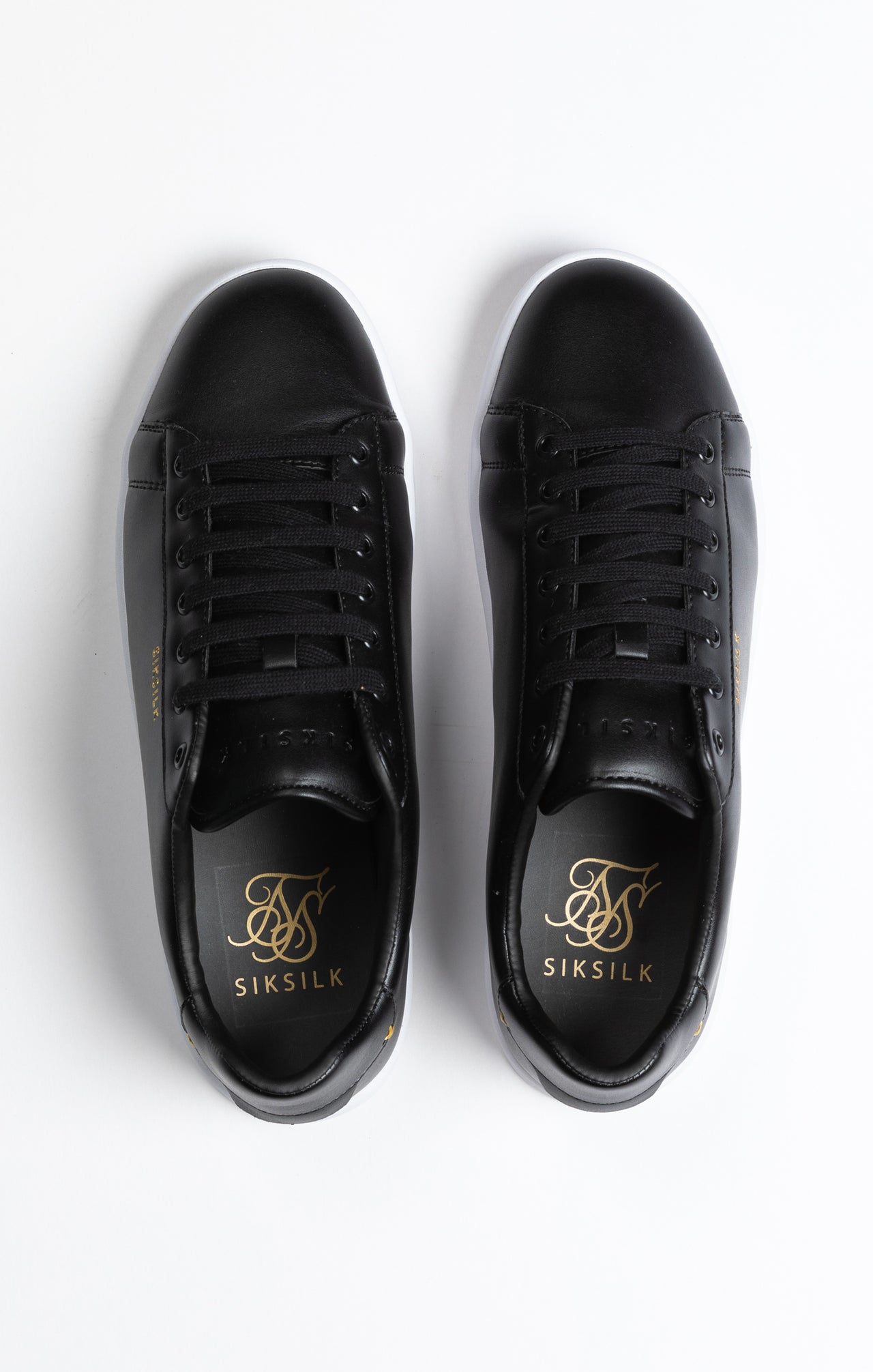 Black Low-Top Casual Trainer (8)