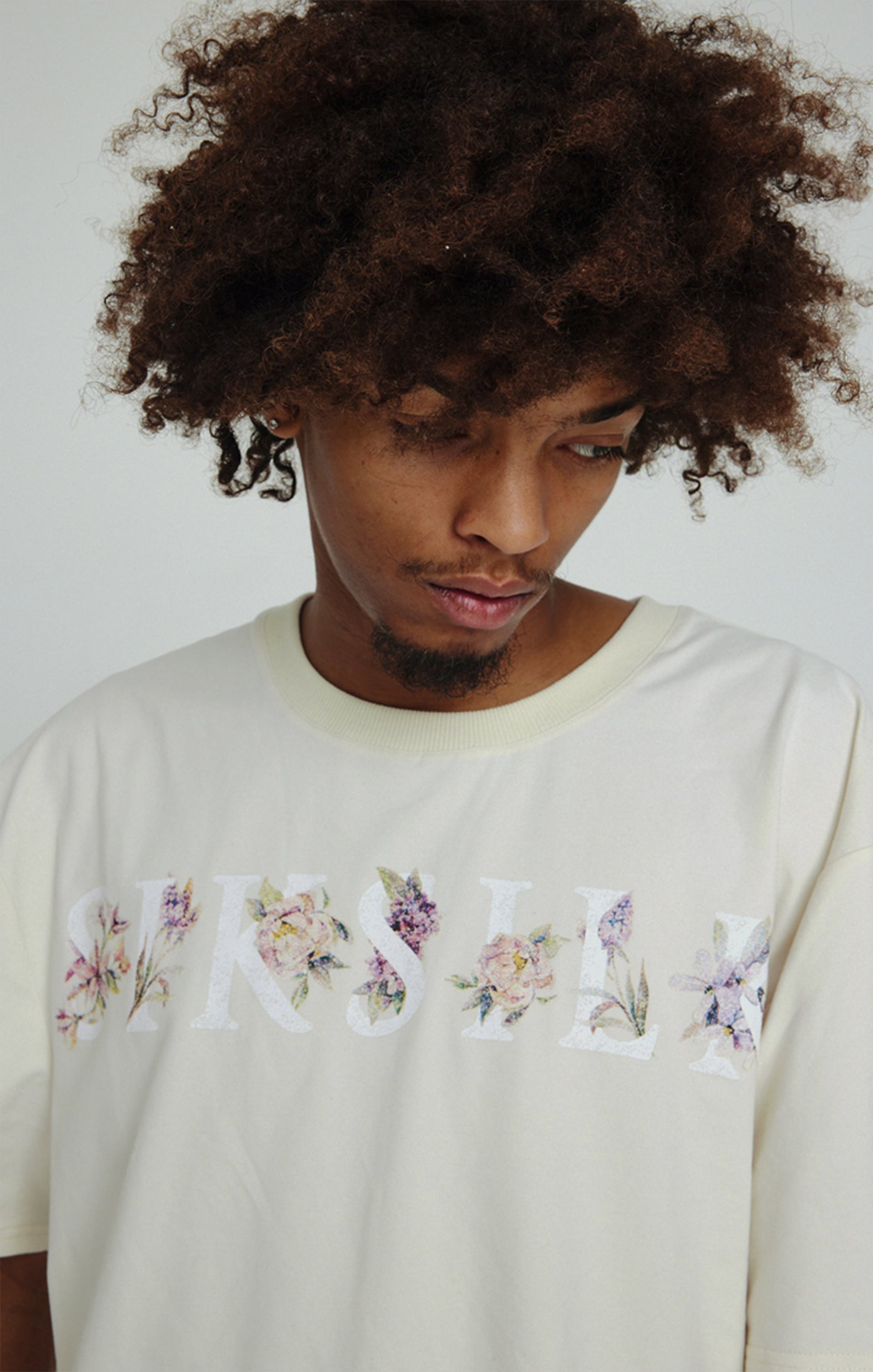 Load image into Gallery viewer, Ecru Floral Oversized T-Shirt