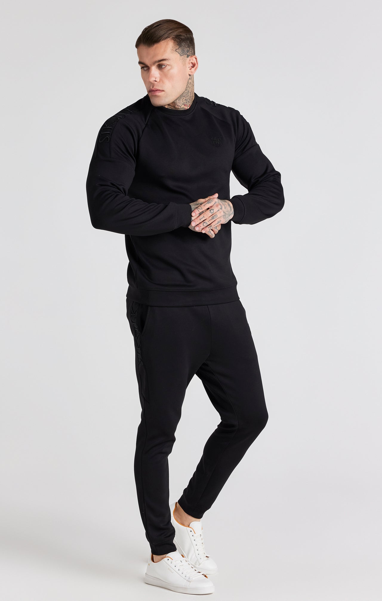 Black Muscle Fit Embroidery Sweatshirt (3)