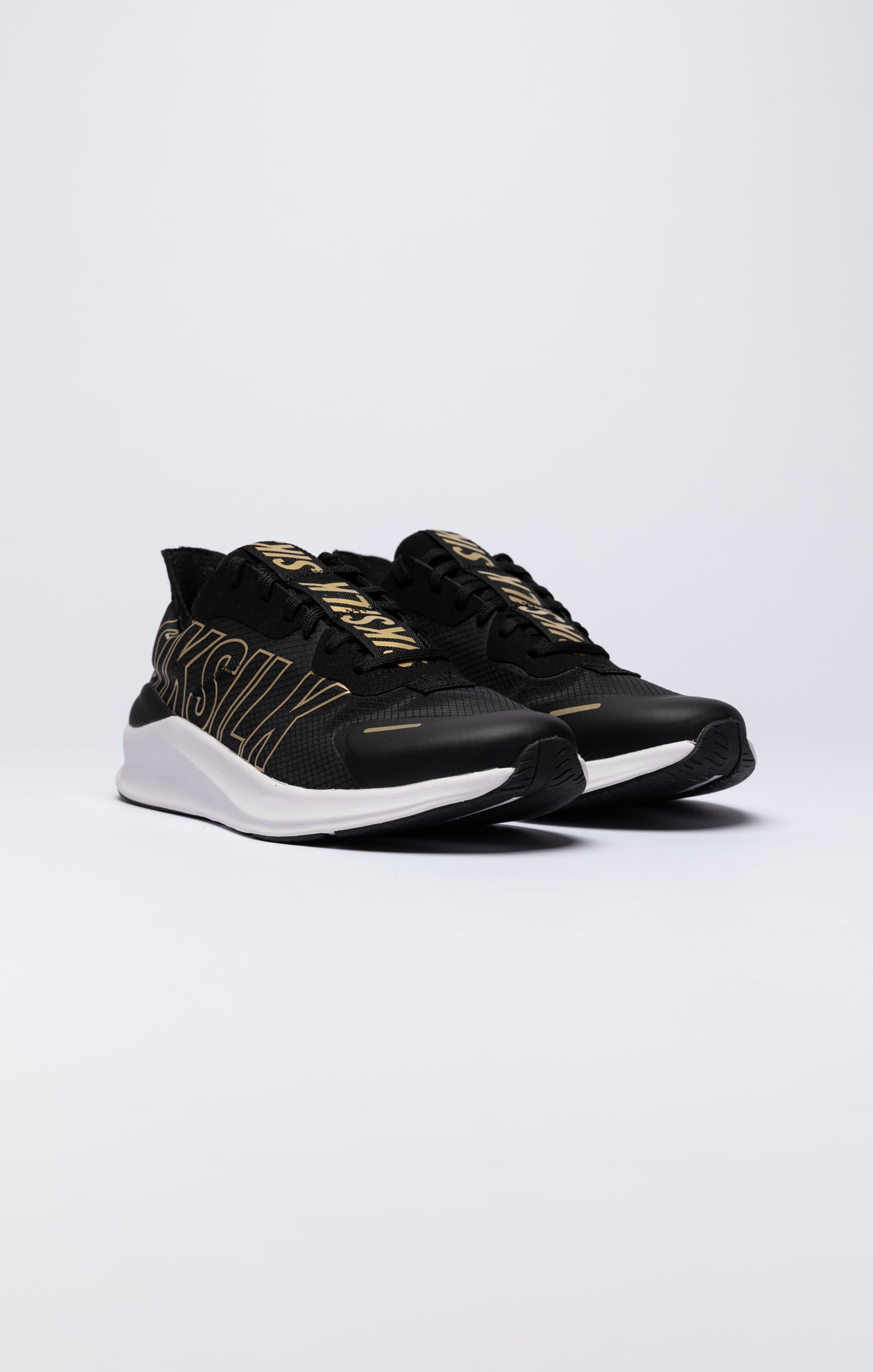 Load image into Gallery viewer, Black Mako Performance Running Trainer (3)