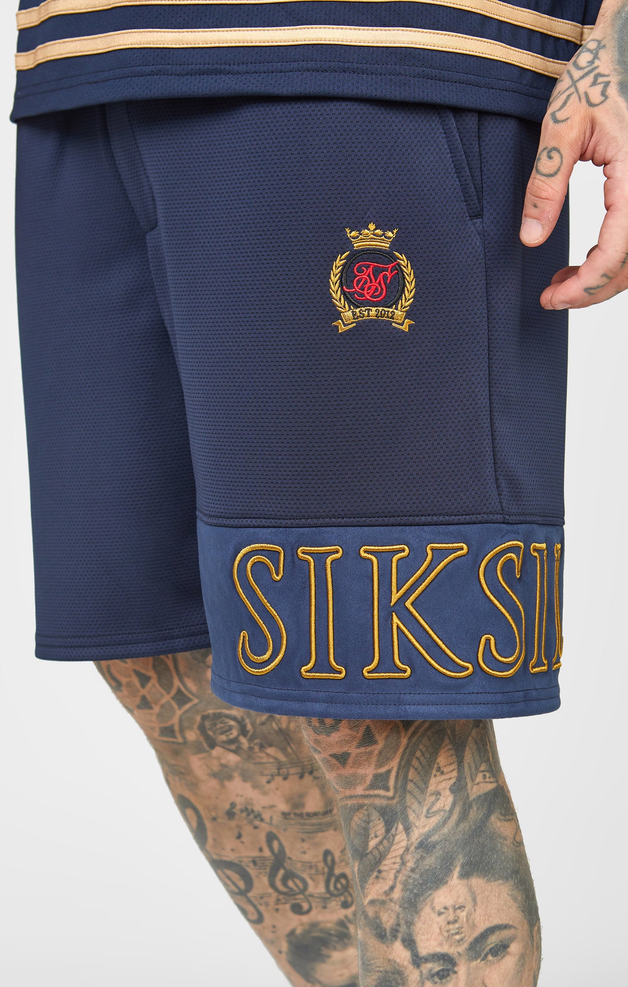 Navy Embroidery Relaxed Short (5)