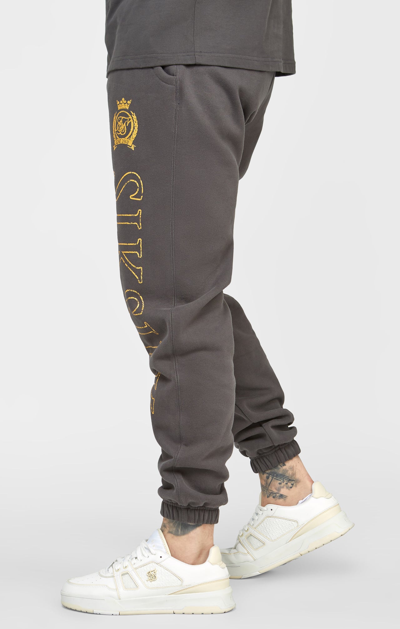 Black & Gold Relaxed Jogger (1)