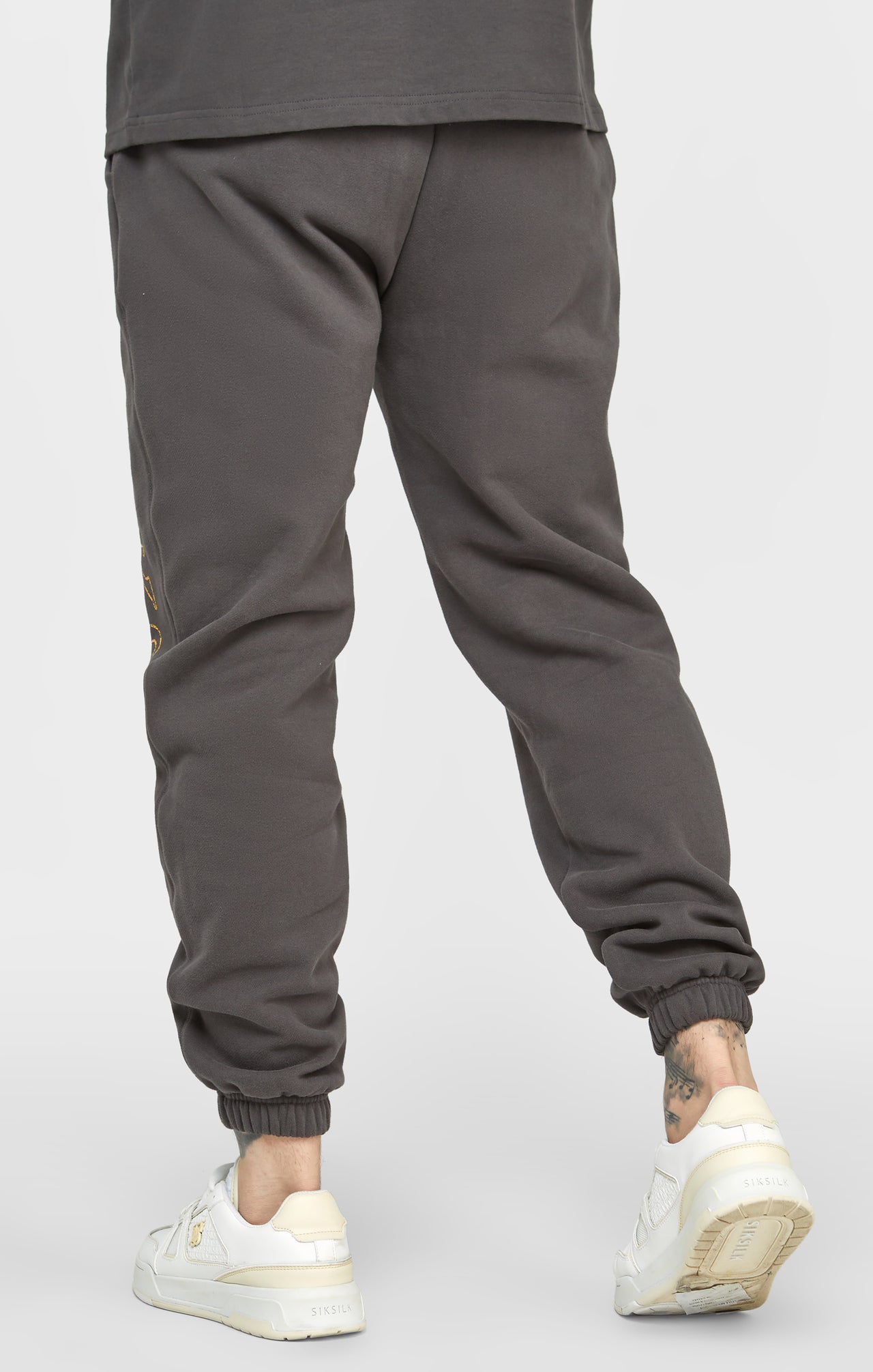 Black & Gold Relaxed Jogger (3)