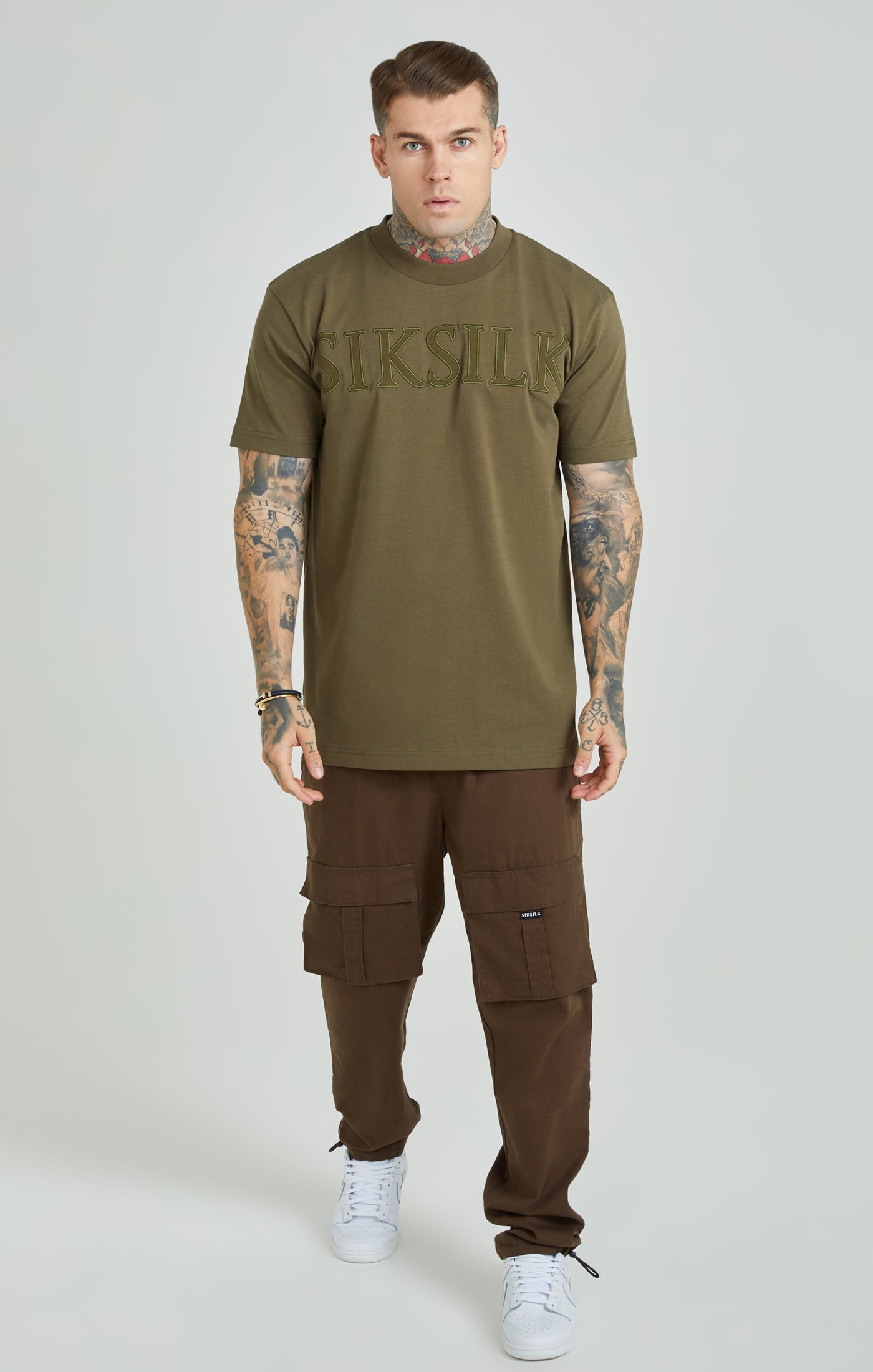 Load image into Gallery viewer, Khaki Applique Logo Oversized Fit T-Shirt (3)