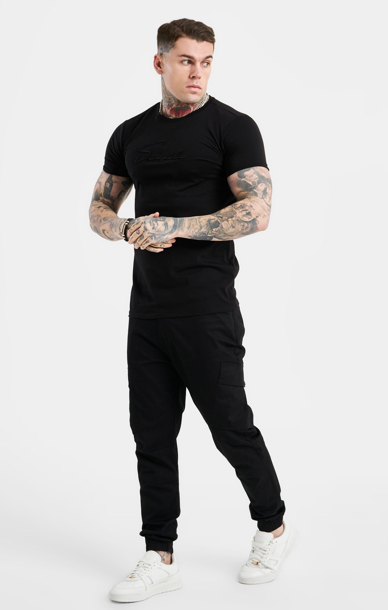 Black Script Embroidery Muscle Fit T-Shirt (3)