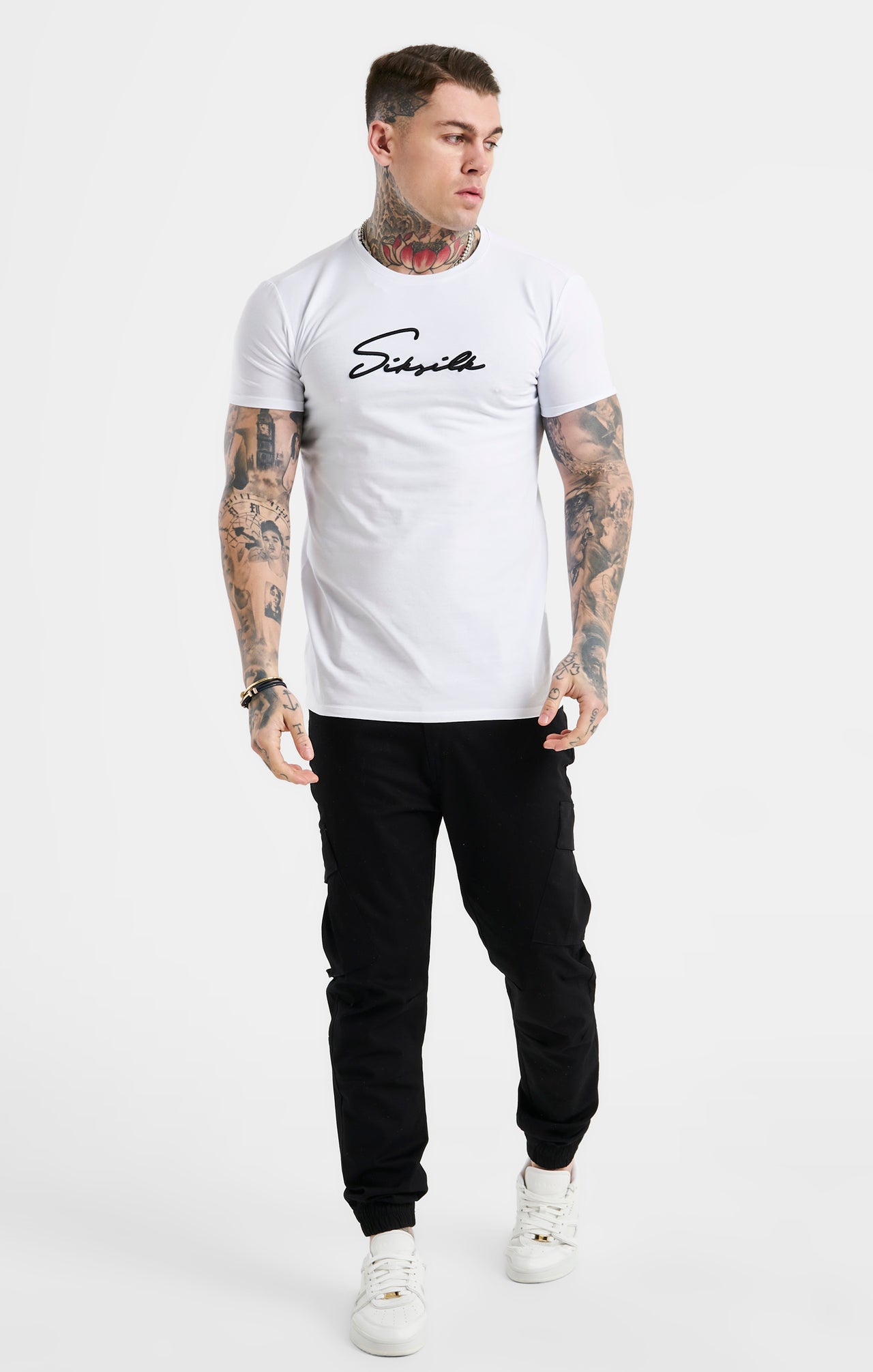 White Script Embroidery Muscle Fit T-Shirt (2)