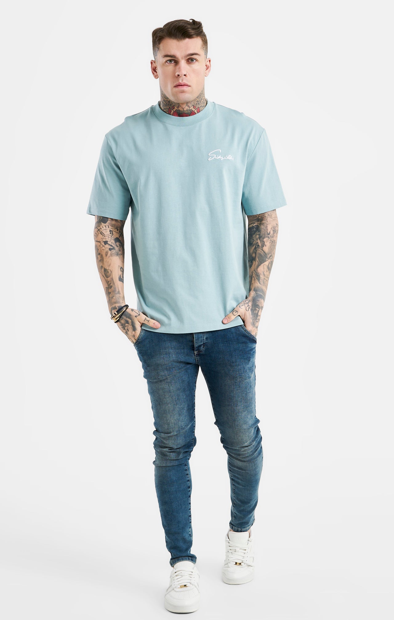 Blue Script Embroidery Oversized T-Shirt (3)