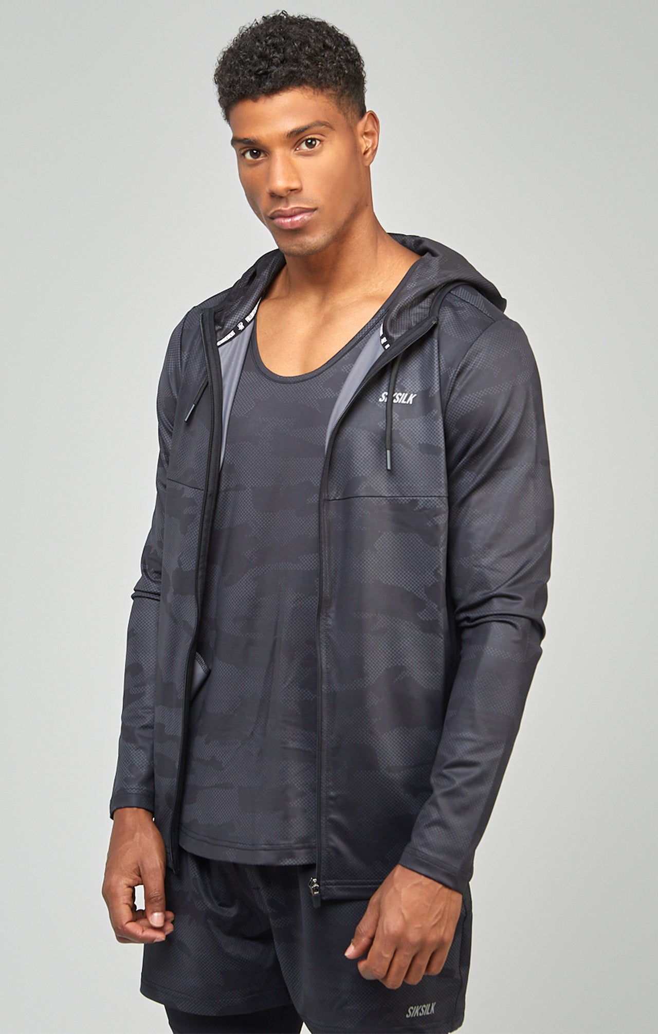 Camo Print Sports Zip Through Muscle Fit Hoodie (3)