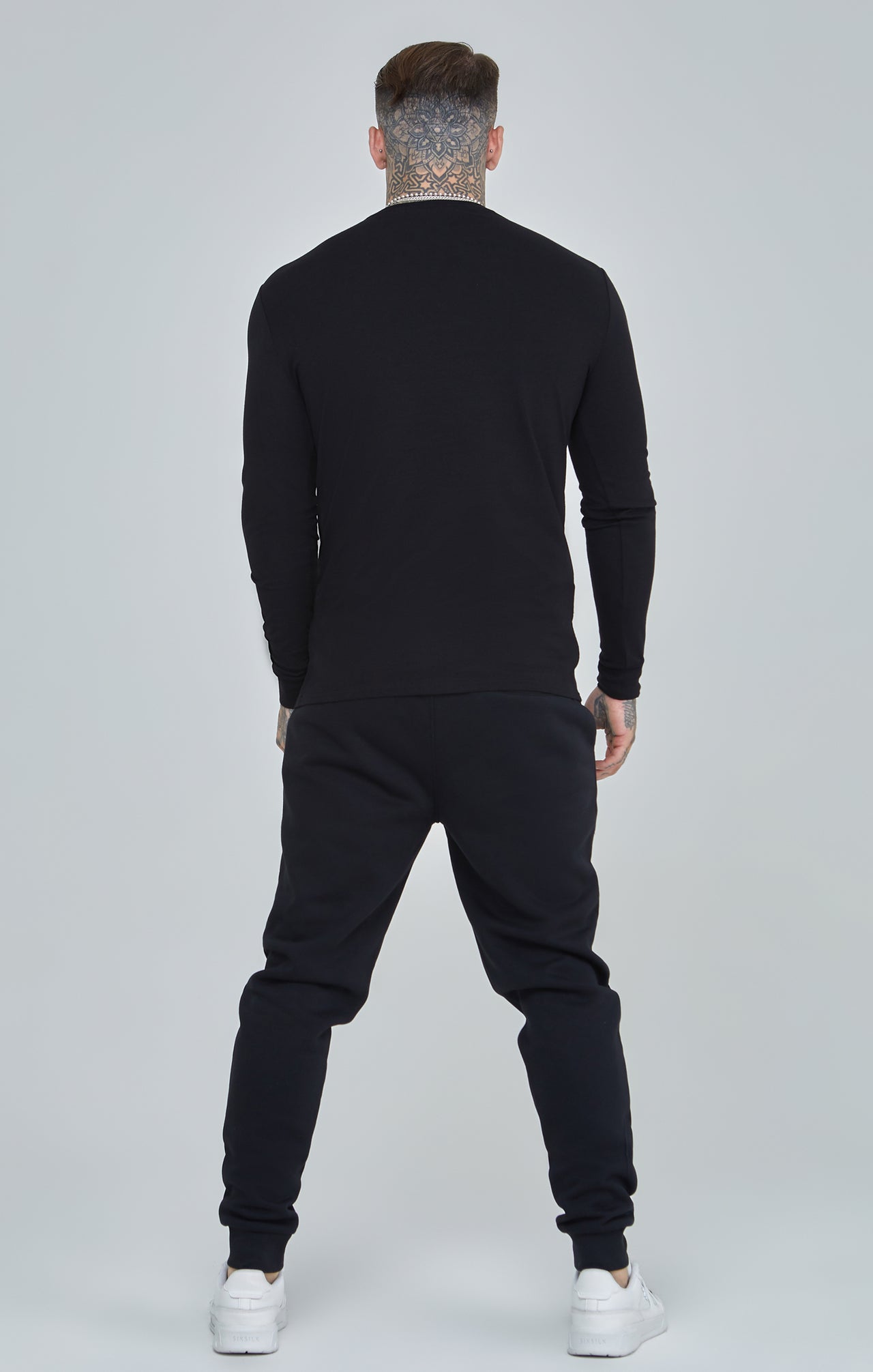 Black Essential Long Sleeve Muscle Fit T-Shirt (4)