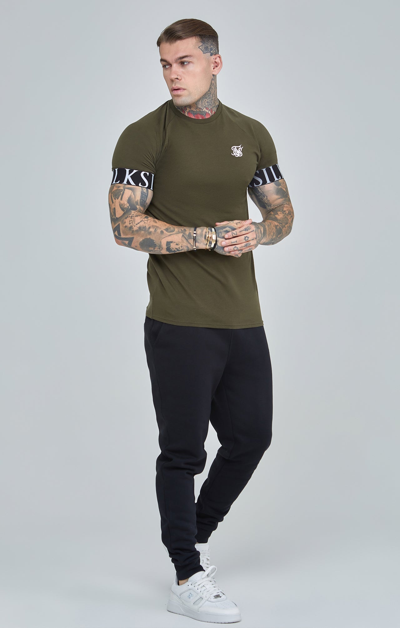 Khaki Essential Elastic Cuff Muscle Fit T-Shirt (1)