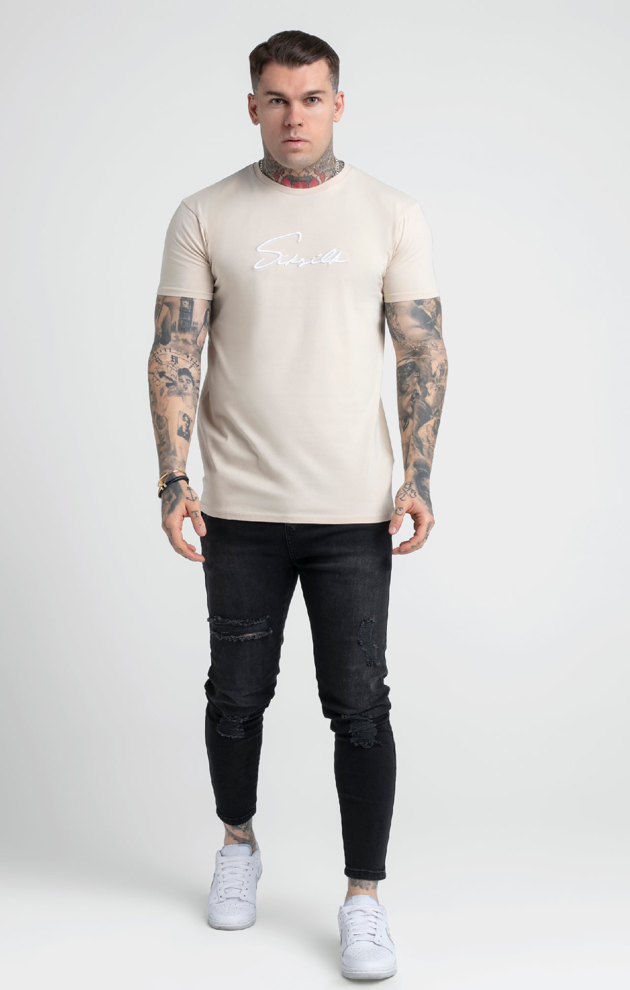 Stone Embroidered Script Muscle Fit T-Shirt (3)