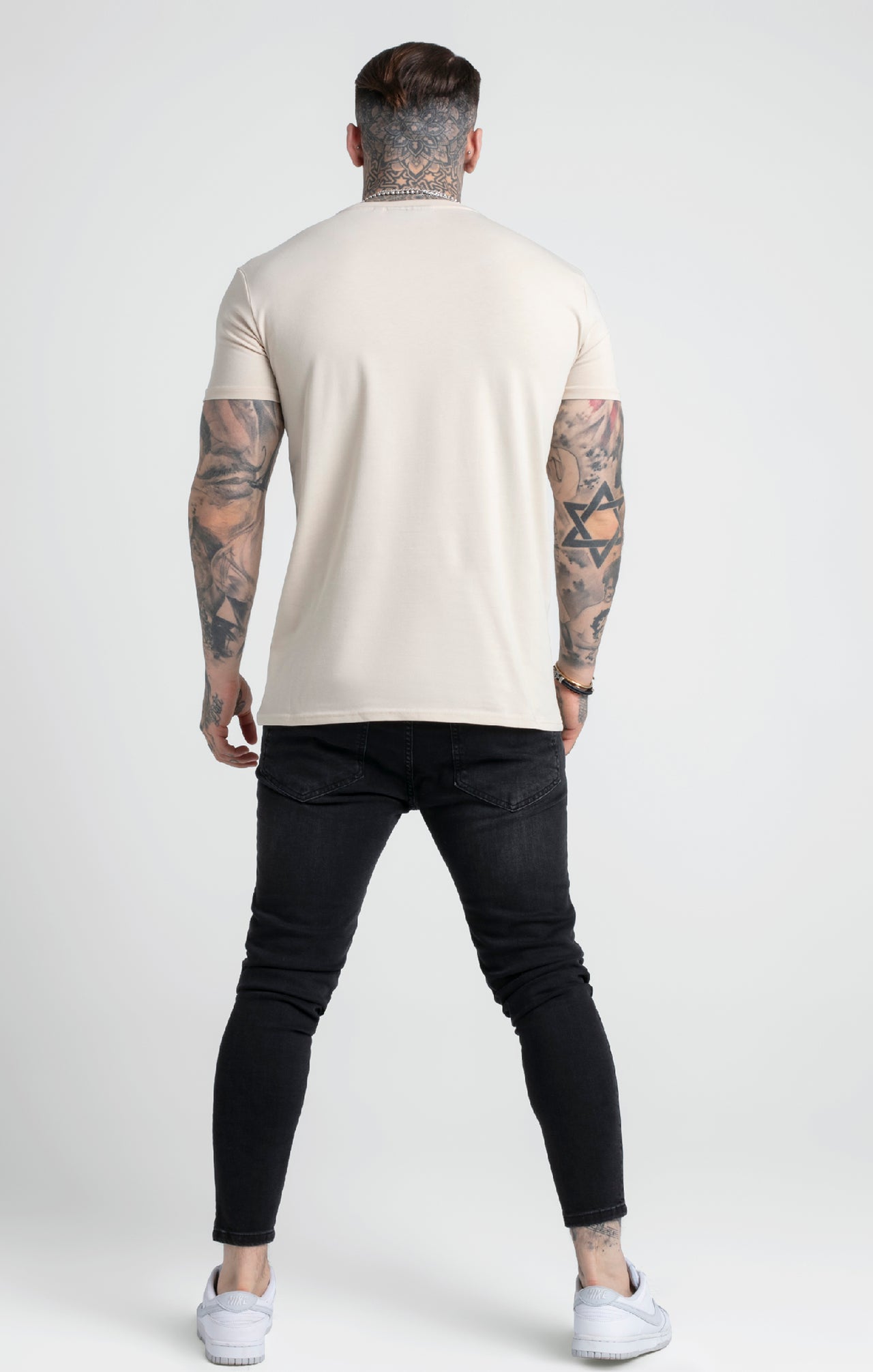 Stone Embroidered Script Muscle Fit T-Shirt (4)