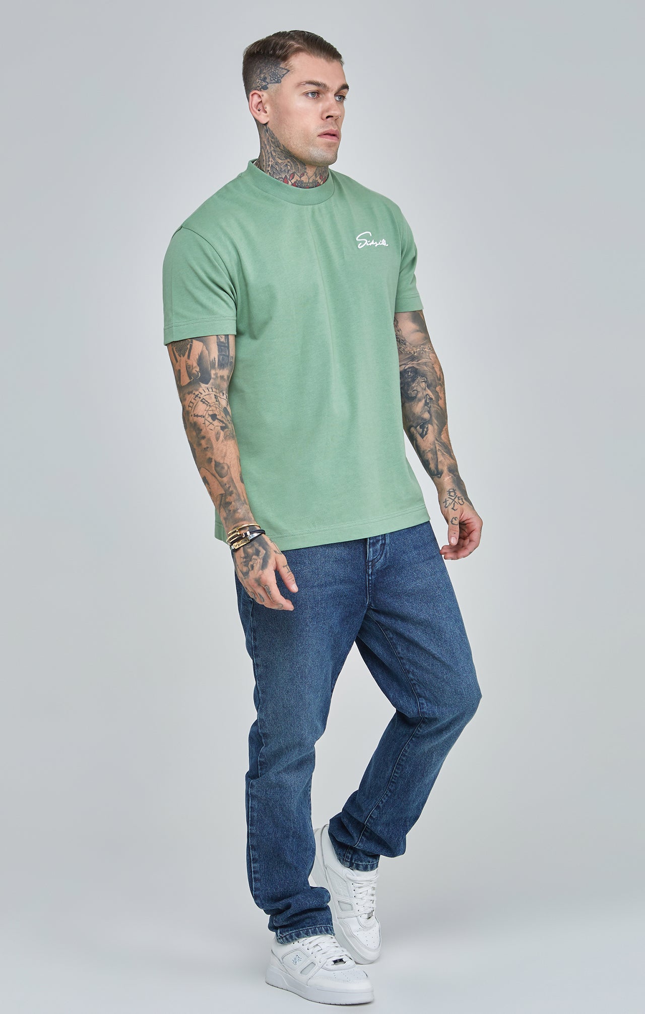 Green Script Print Oversized T-Shirt (5)