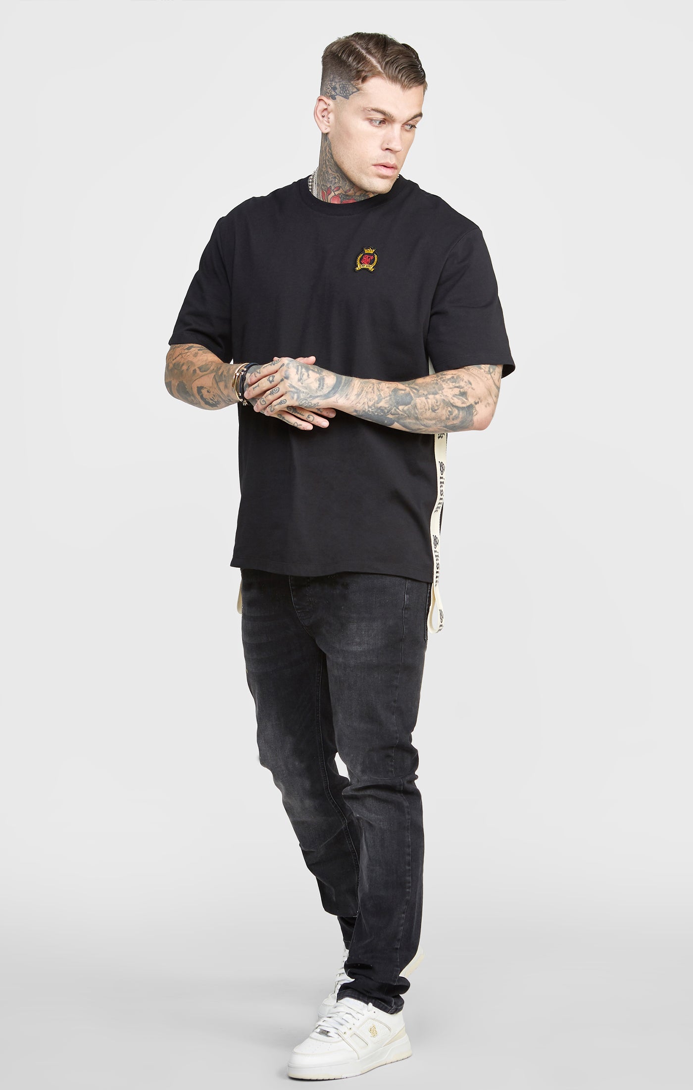 Load image into Gallery viewer, Washed Black Slim Fit Denims (2)