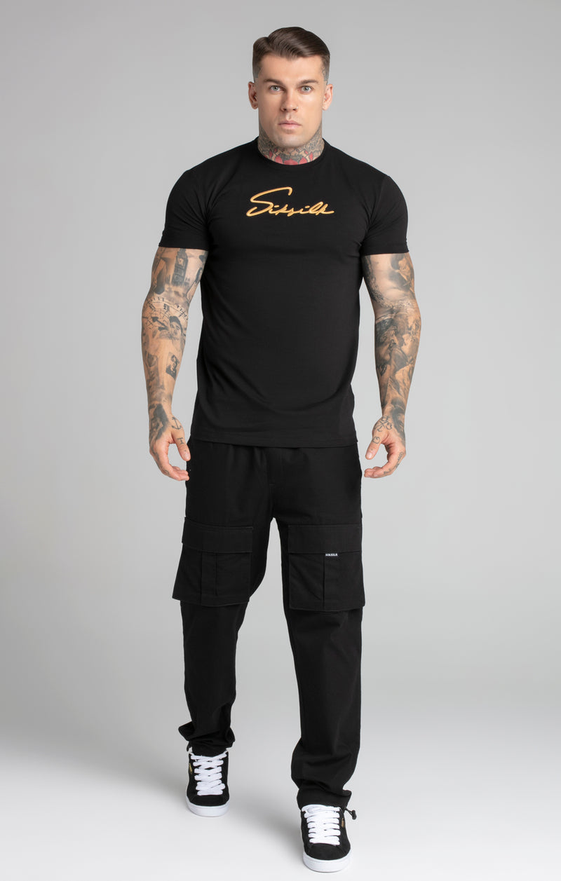 Muscle Fit T-Shirt (1)