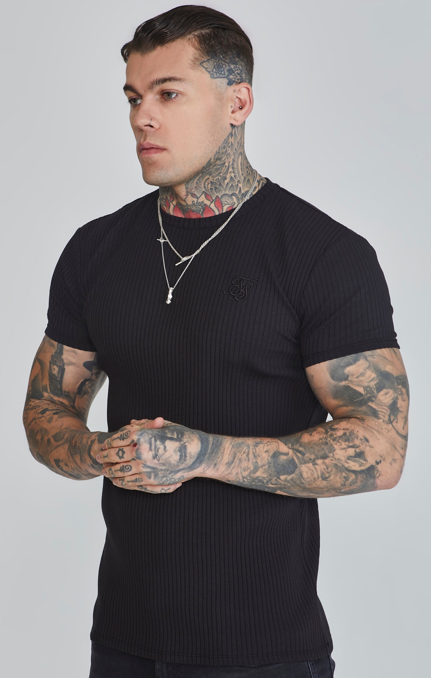 Camiseta fashion negra siksilk