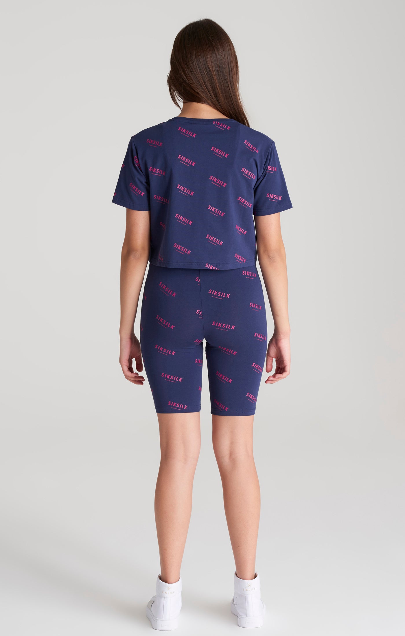Load image into Gallery viewer, Girls Navy Signature Cropped T-Shirt (4)