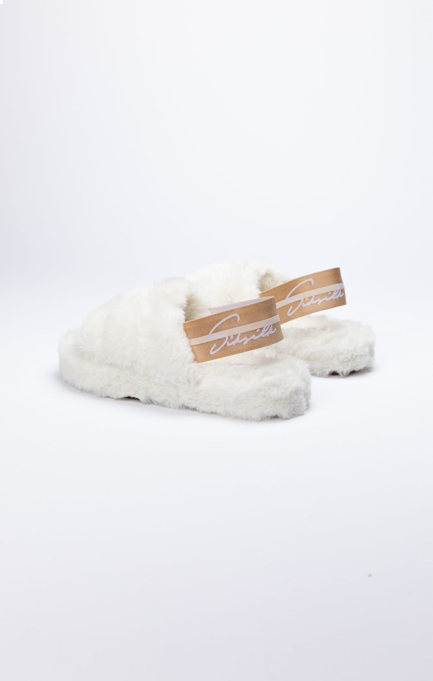 Load image into Gallery viewer, White Fluffy Slide Slipper (2)